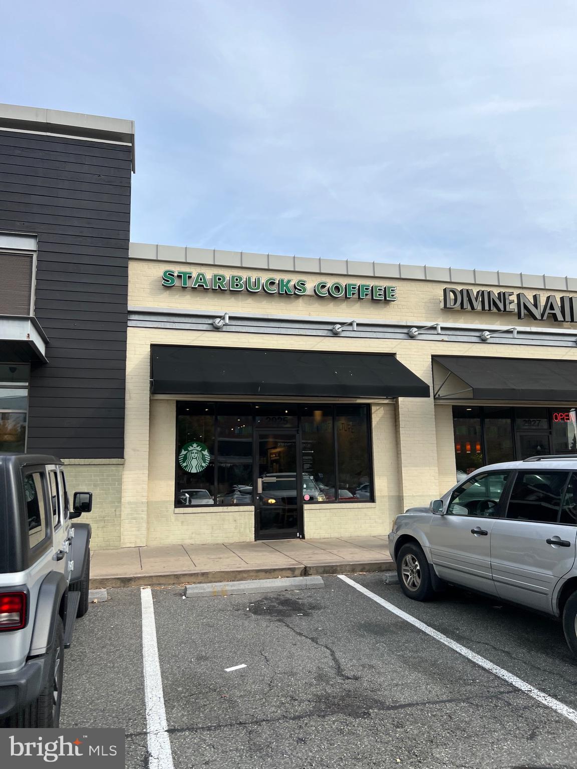 OLDE FACTORY - Residential Lease