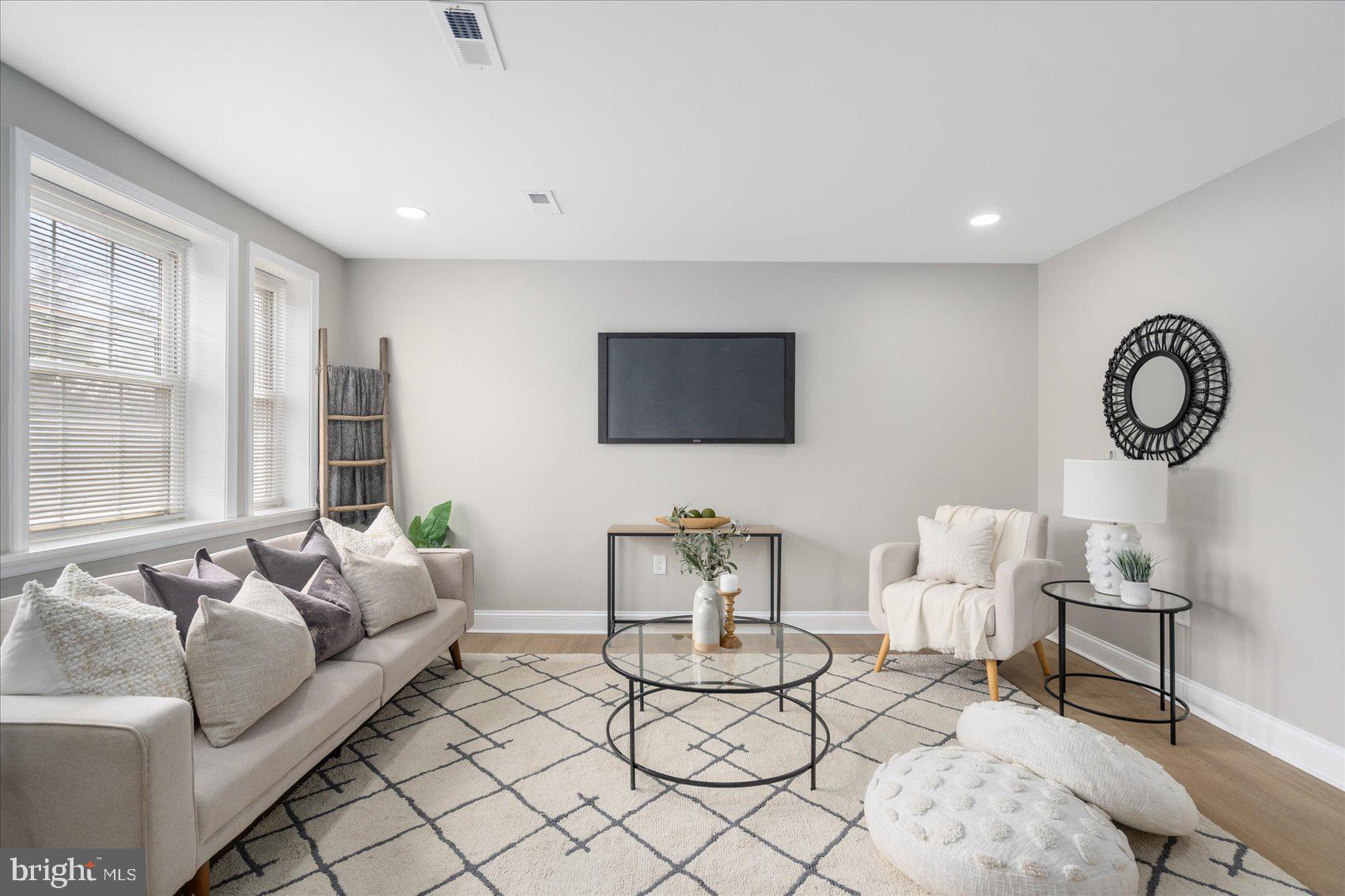 ACADEMY HEIGHTS - Residential