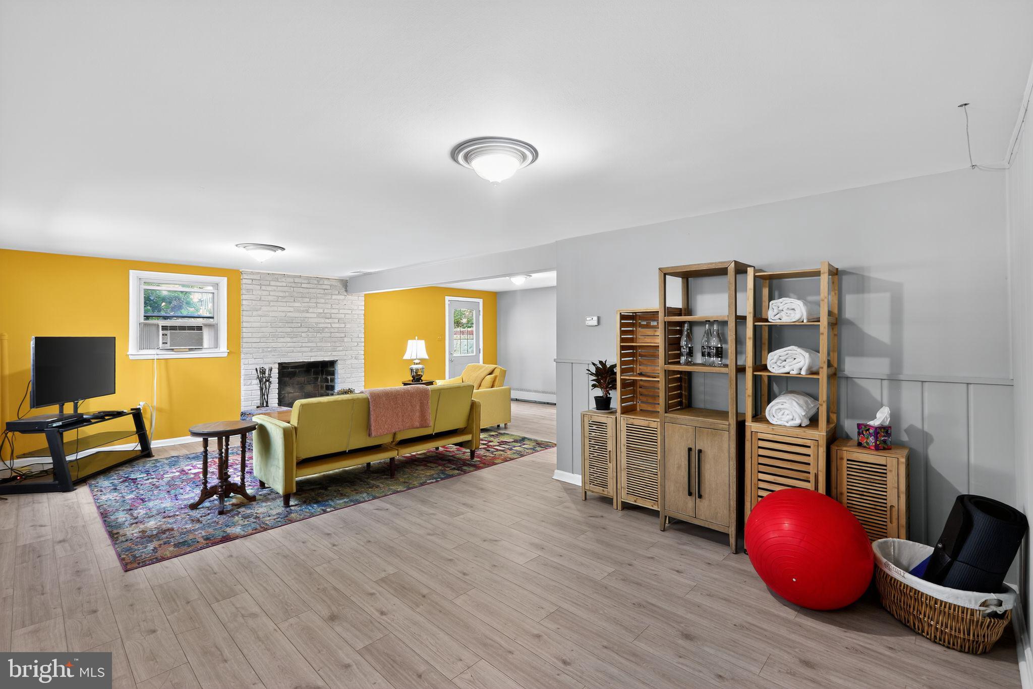 LINNCREST - Residential