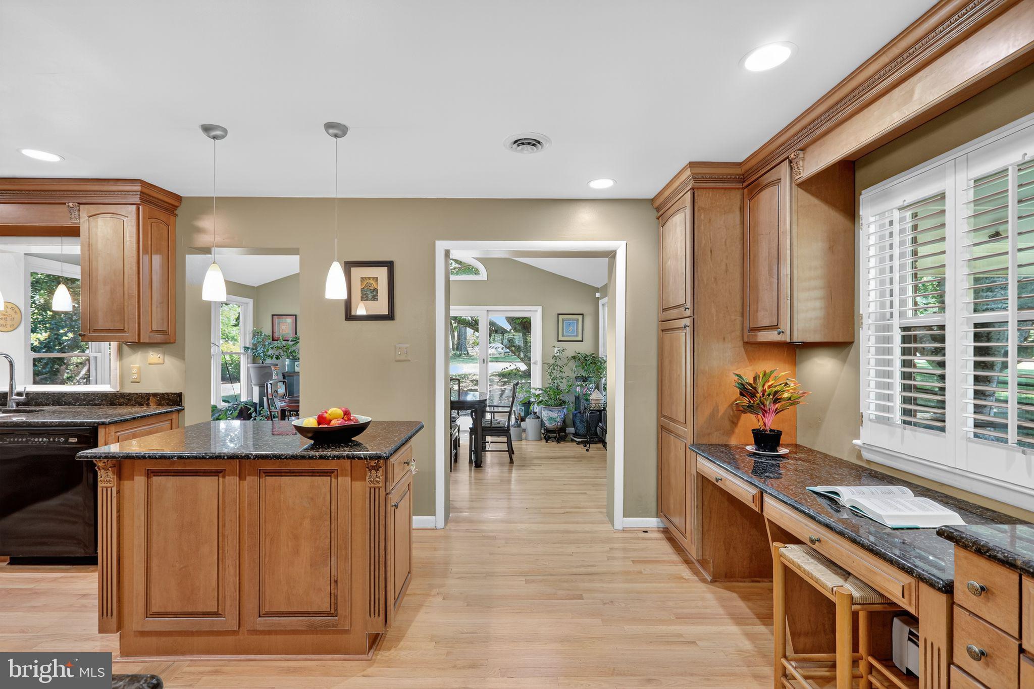 LINNCREST - Residential