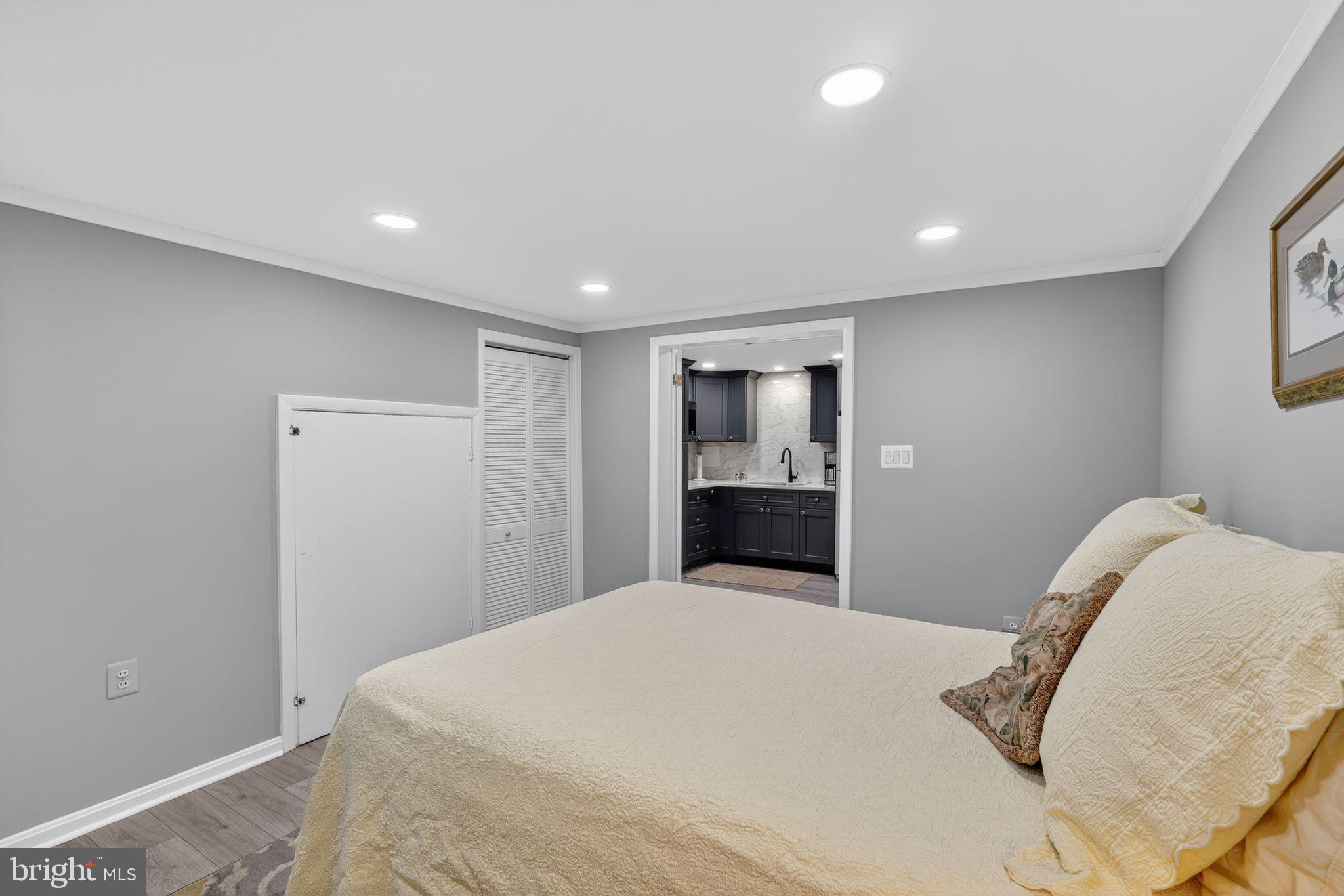 LINNCREST - Residential