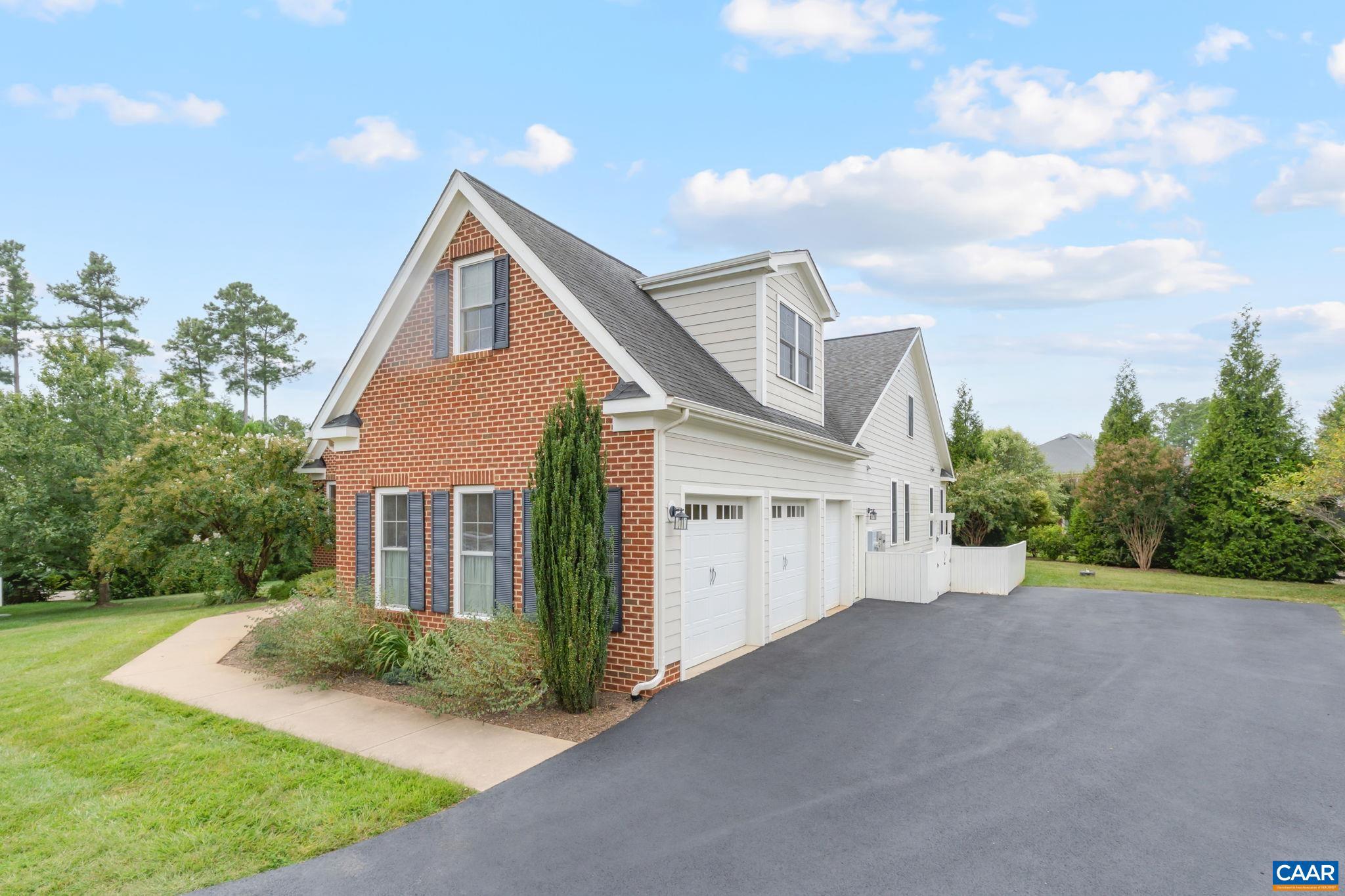 SPRING CREEK - Residential