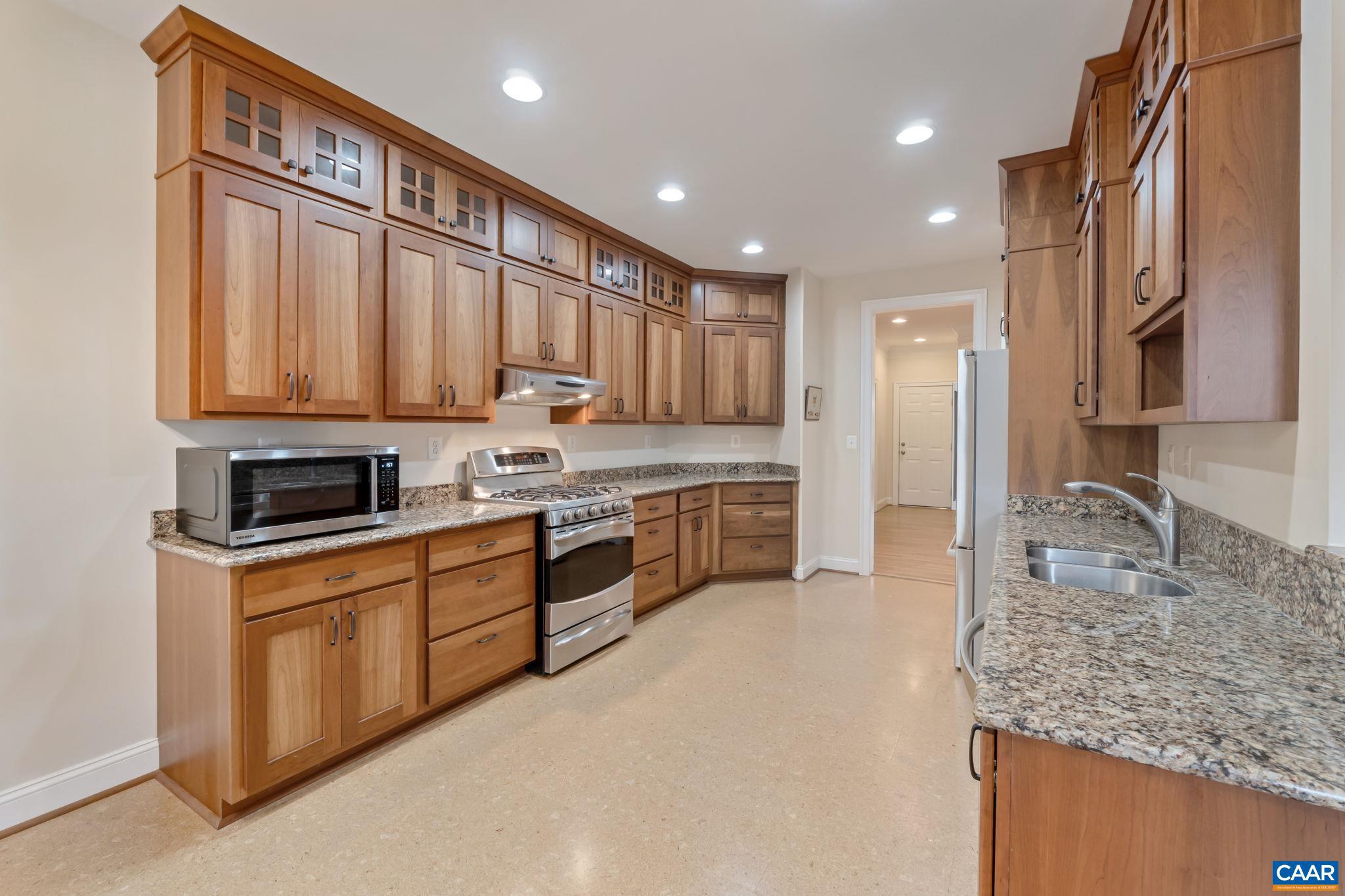 SPRING CREEK - Residential