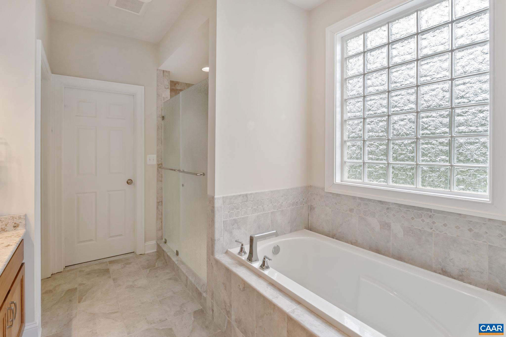 SPRING CREEK - Residential