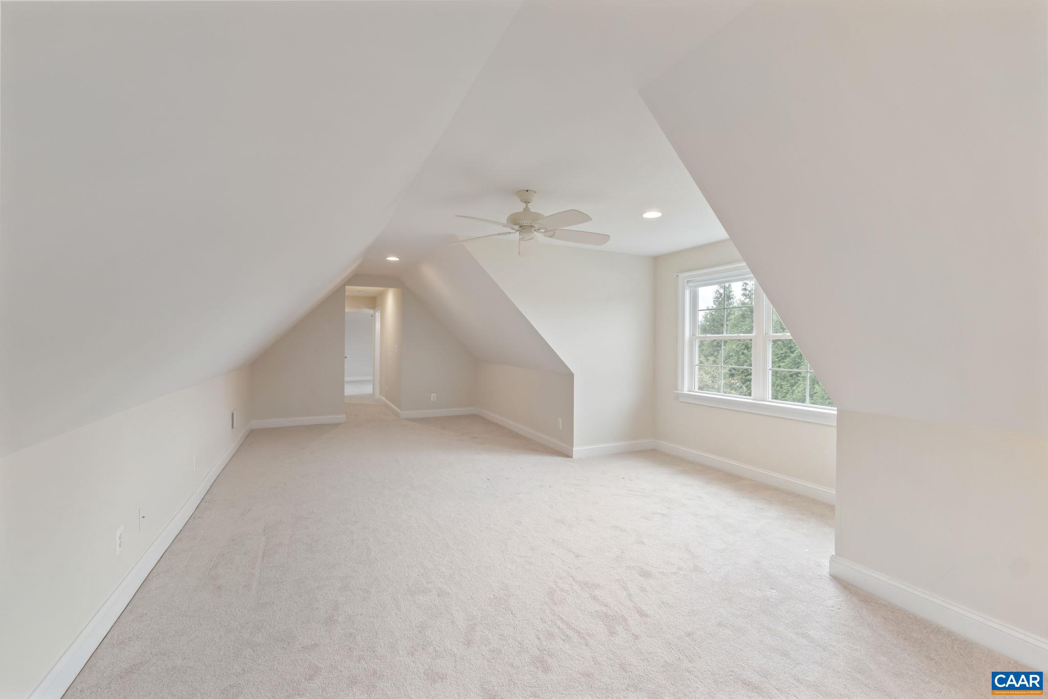 SPRING CREEK - Residential