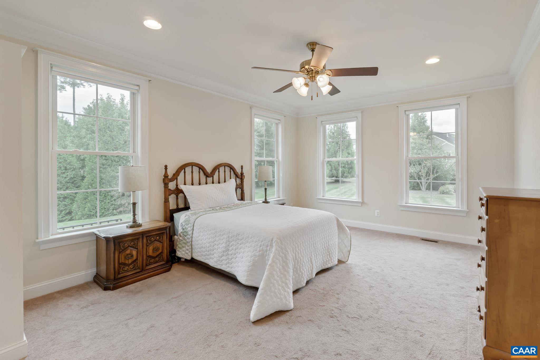 SPRING CREEK - Residential