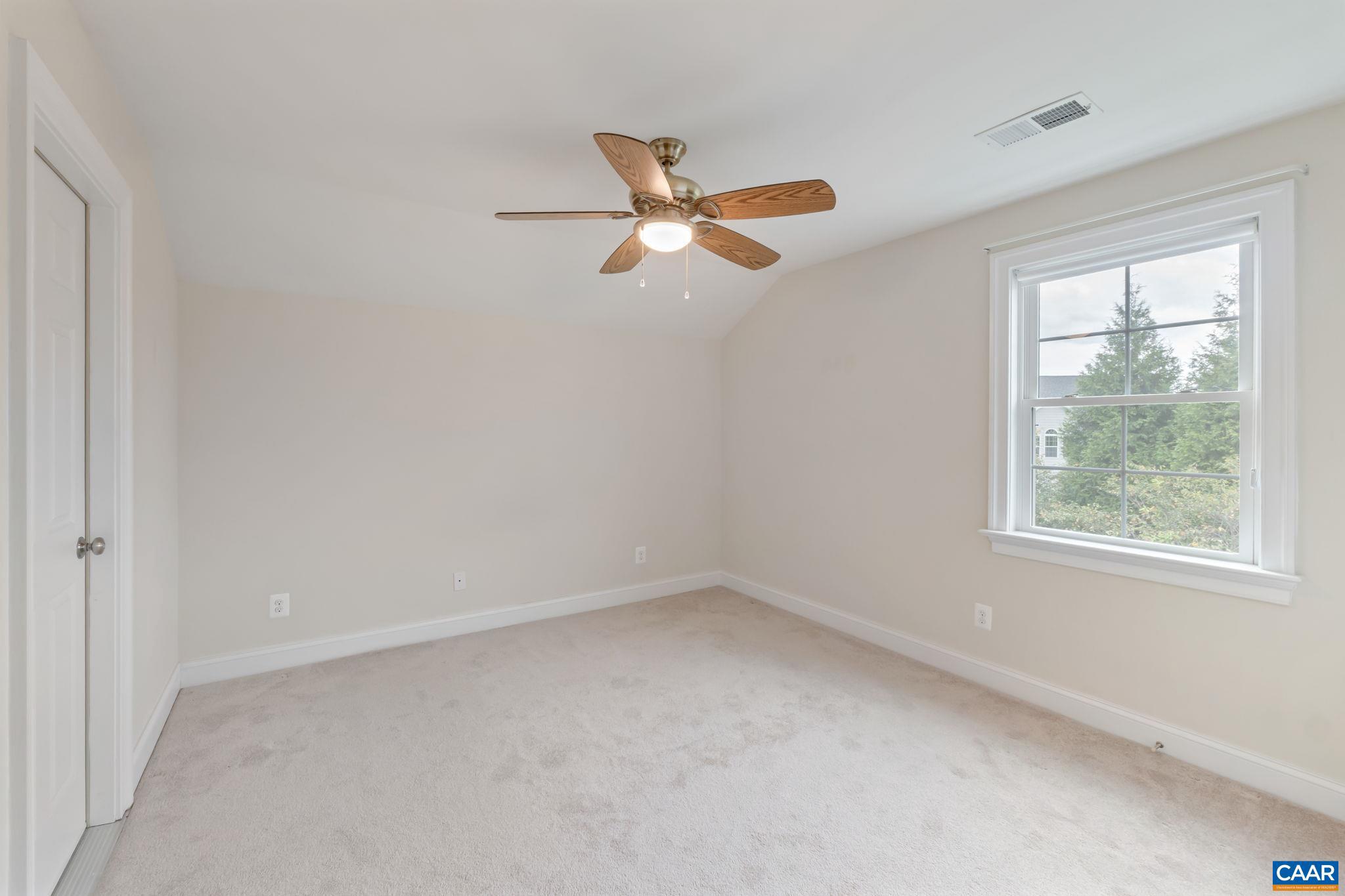 SPRING CREEK - Residential