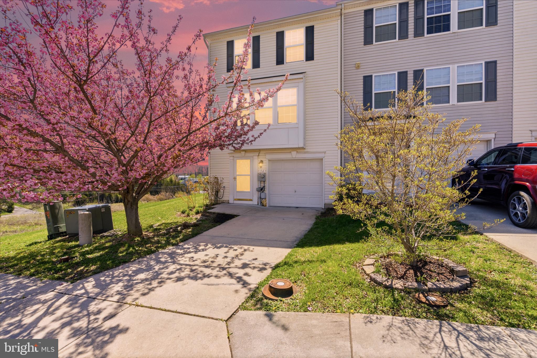 RIVERSIDE VILLAGES - Residential