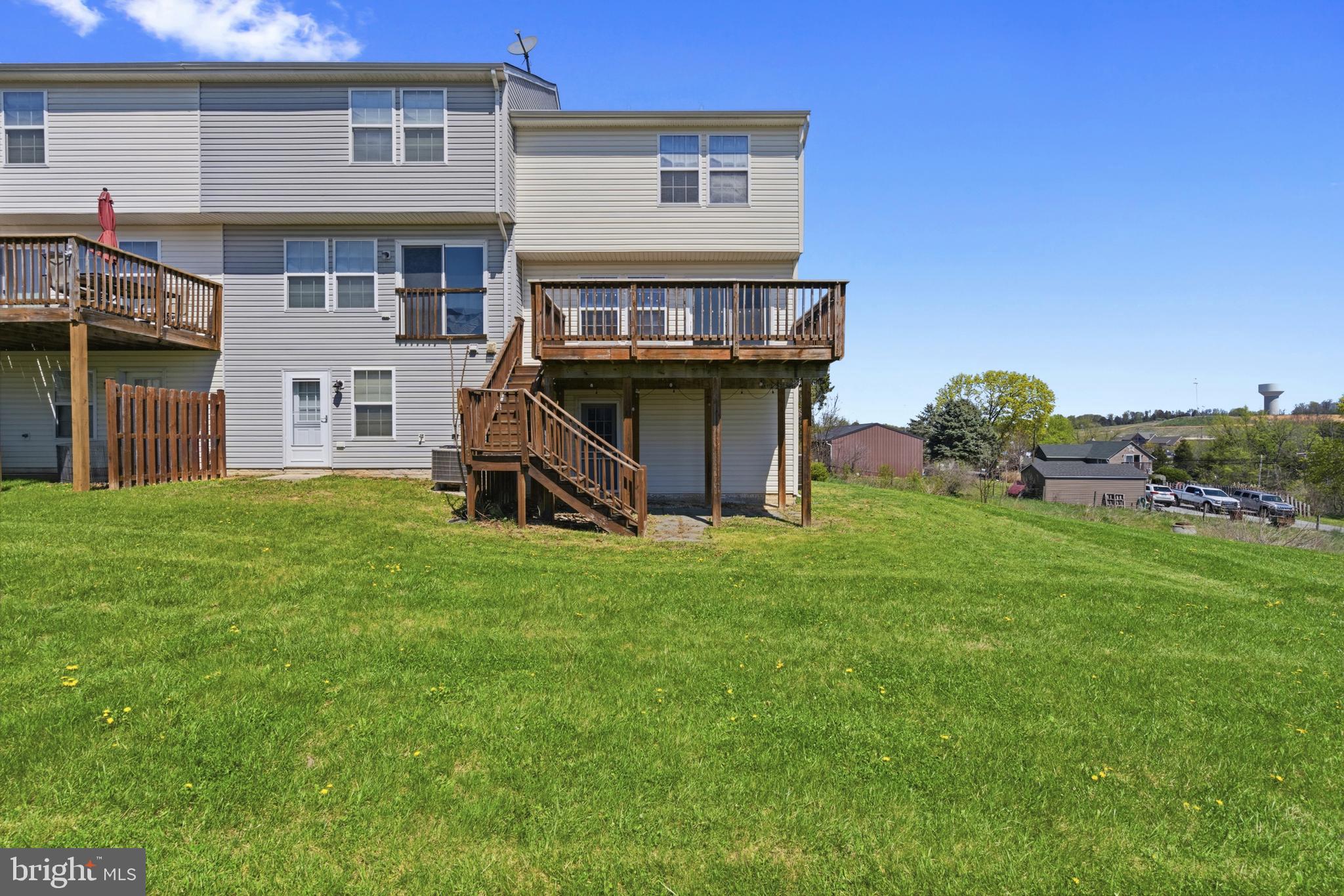 RIVERSIDE VILLAGES - Residential