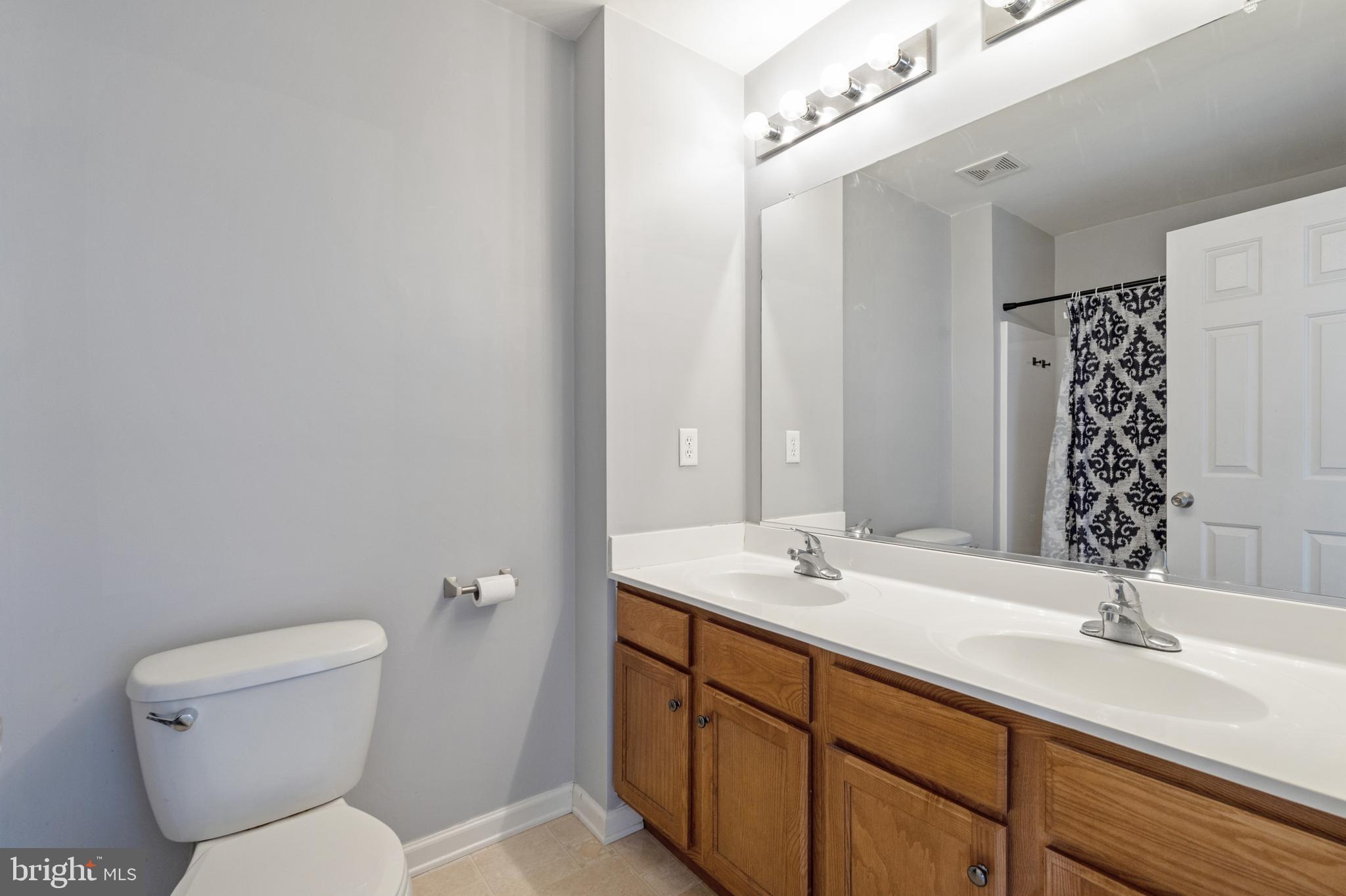 RIVERSIDE VILLAGES - Residential