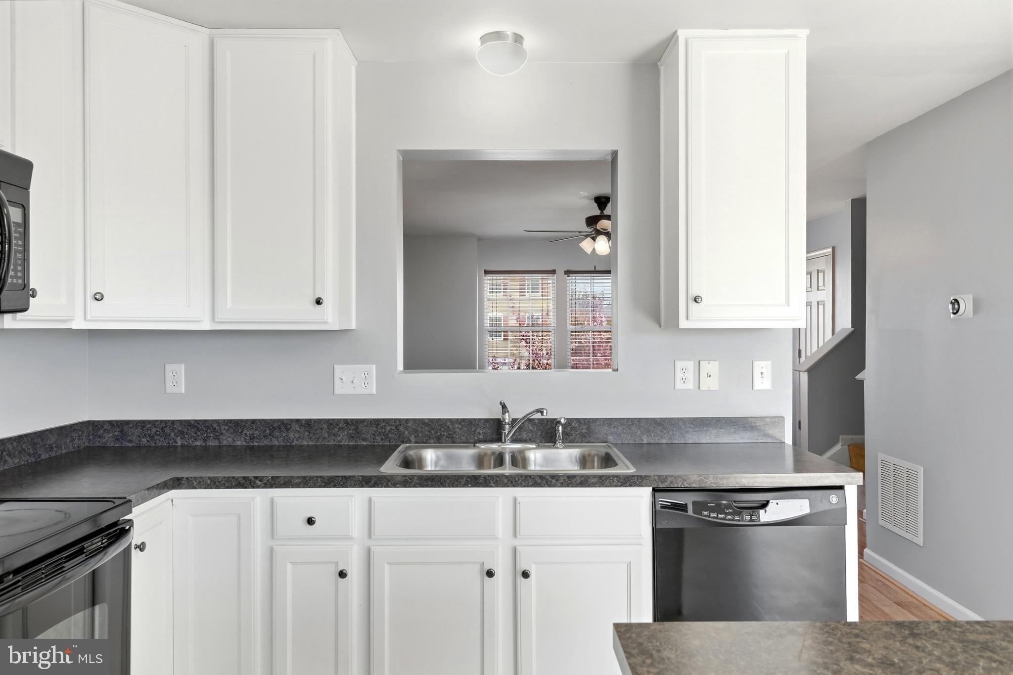 RIVERSIDE VILLAGES - Residential