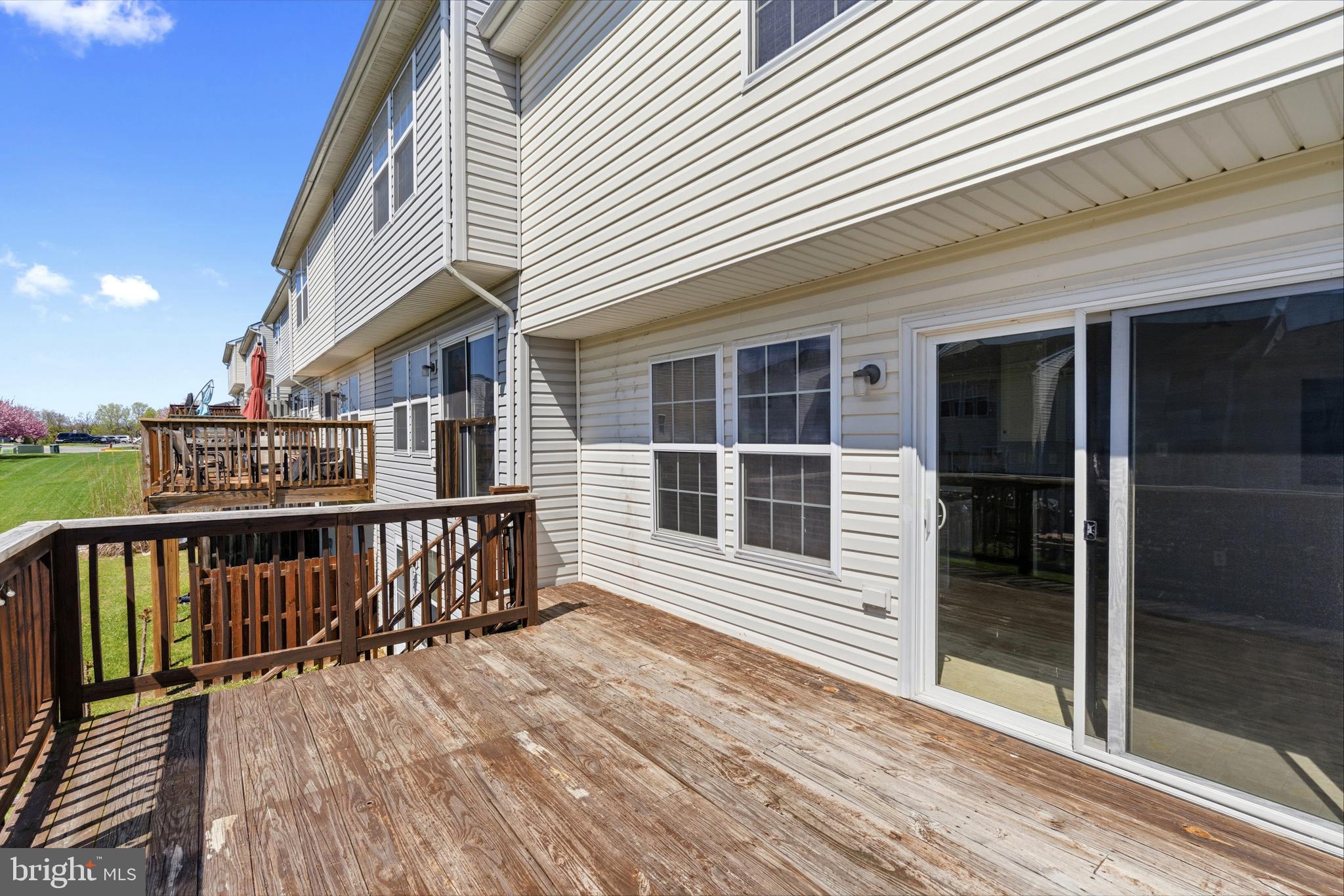 RIVERSIDE VILLAGES - Residential