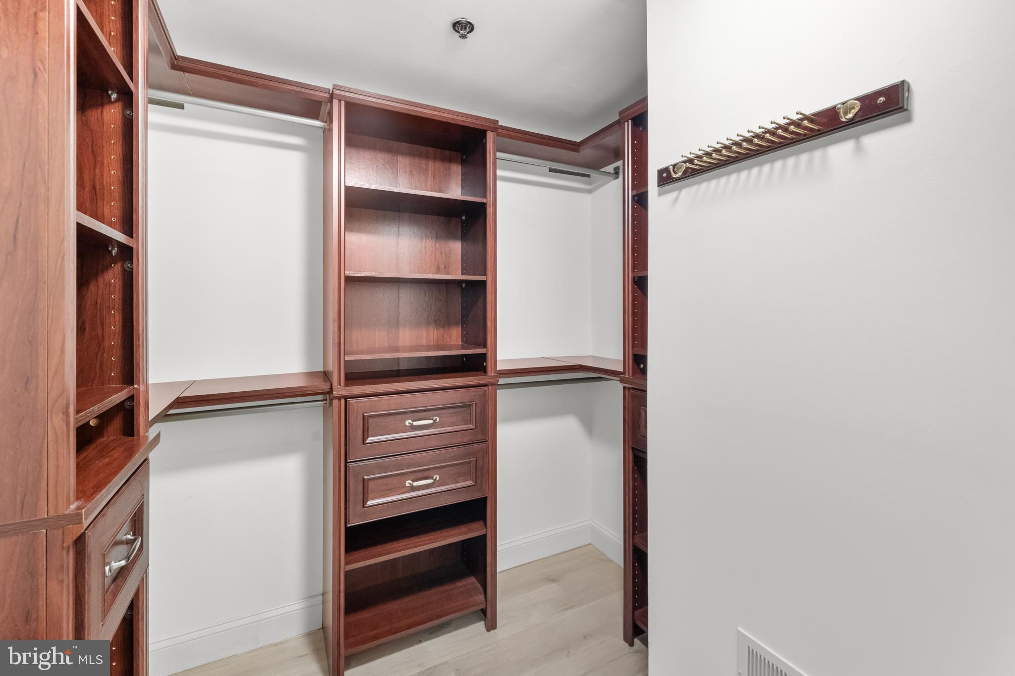 LILLIAN COURT AT TYSONS - Residential