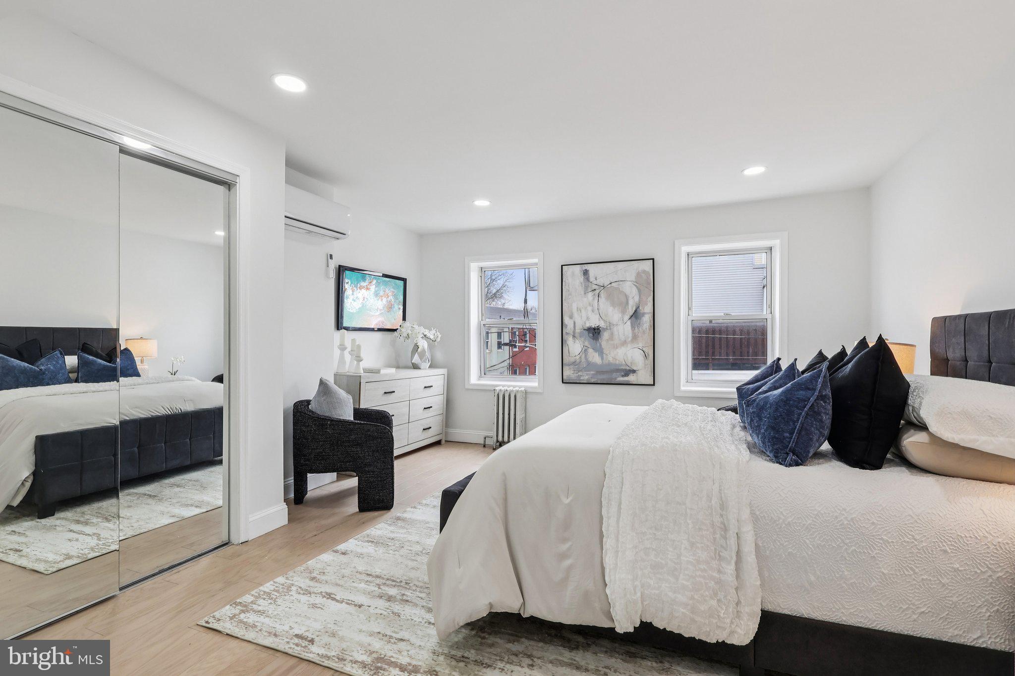 OLDE KENSINGTON - Residential