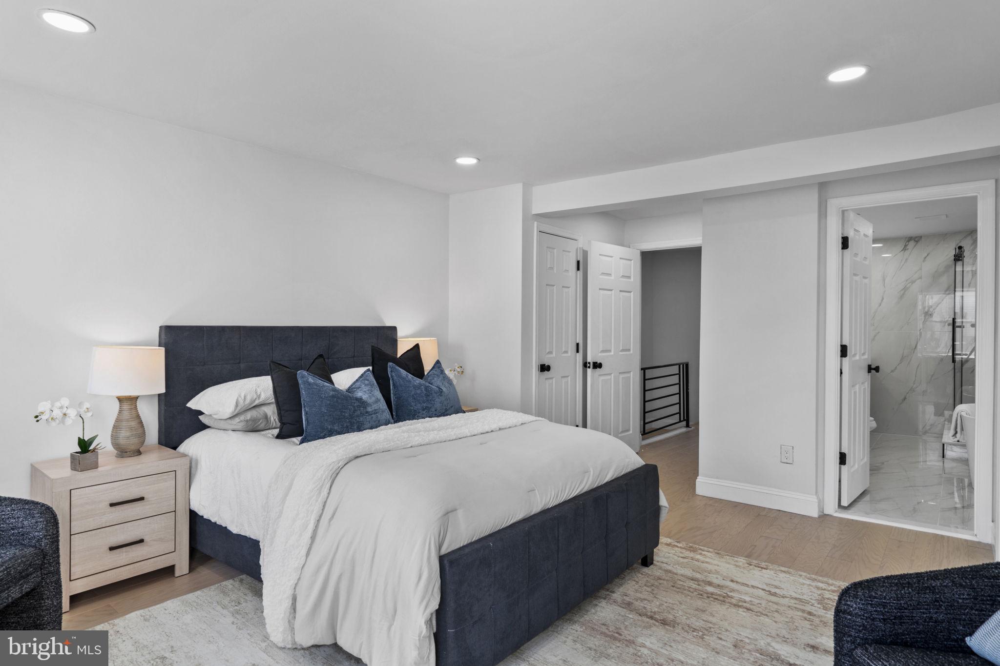 OLDE KENSINGTON - Residential