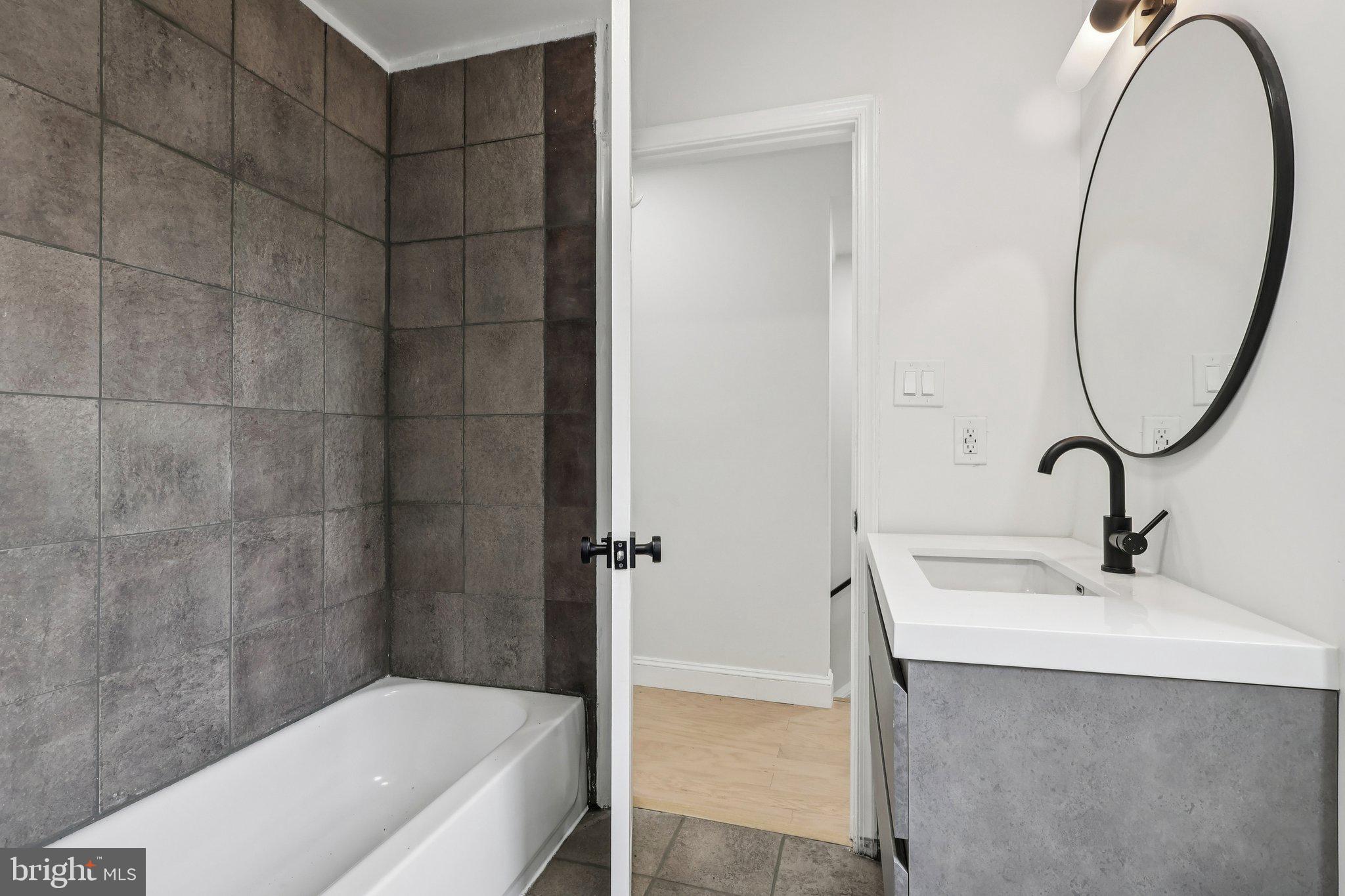 OLDE KENSINGTON - Residential