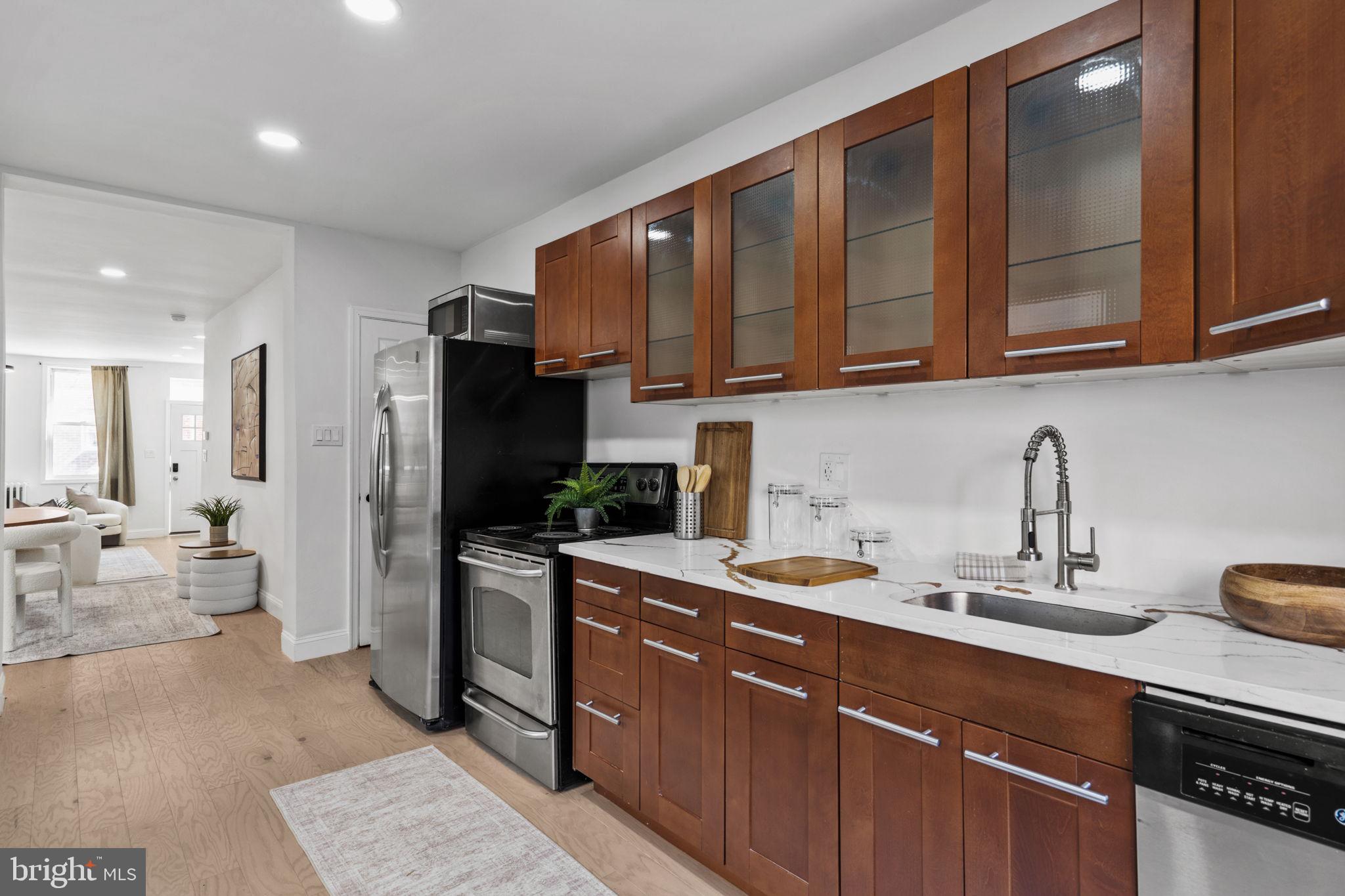 OLDE KENSINGTON - Residential