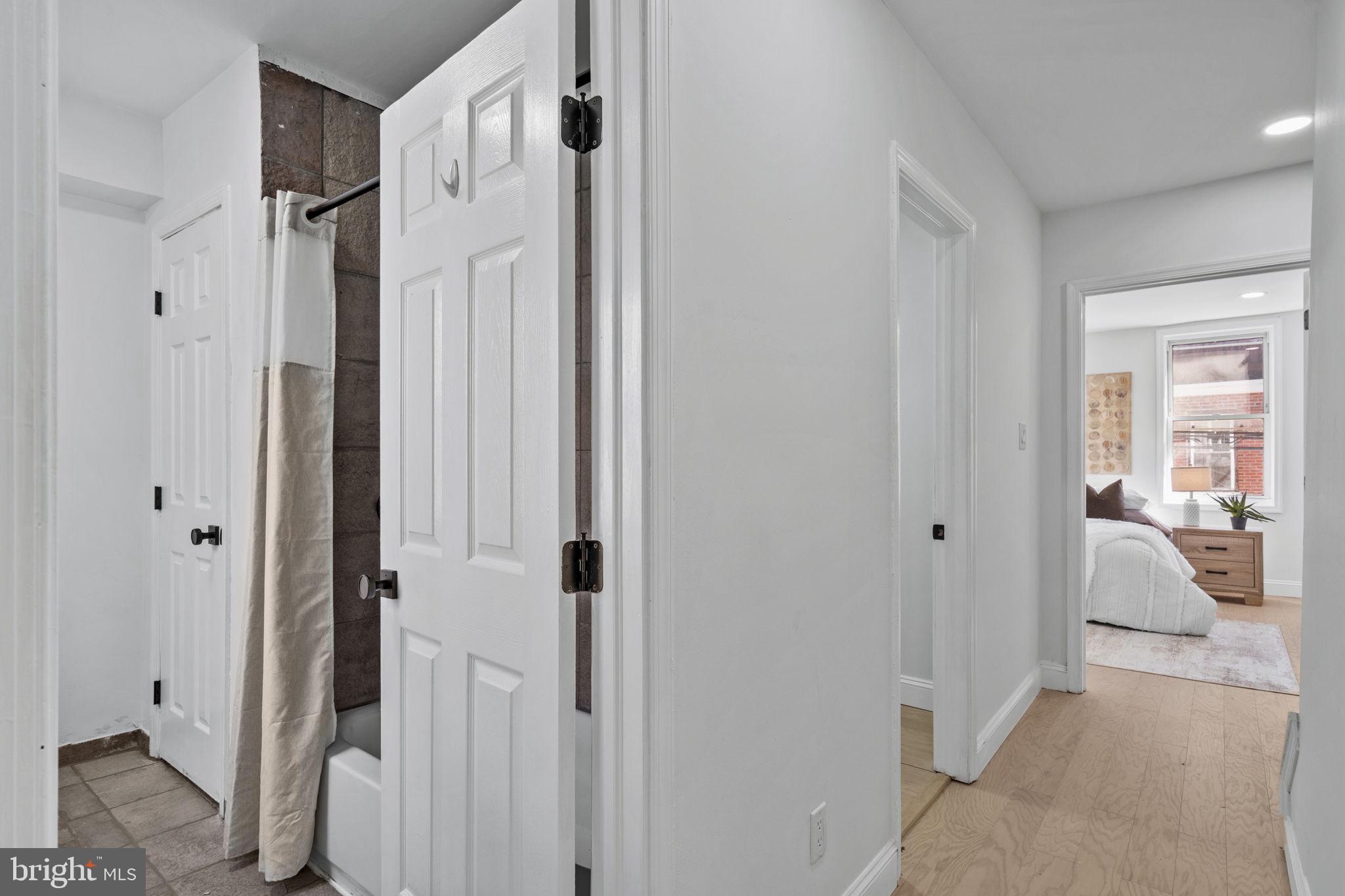 OLDE KENSINGTON - Residential