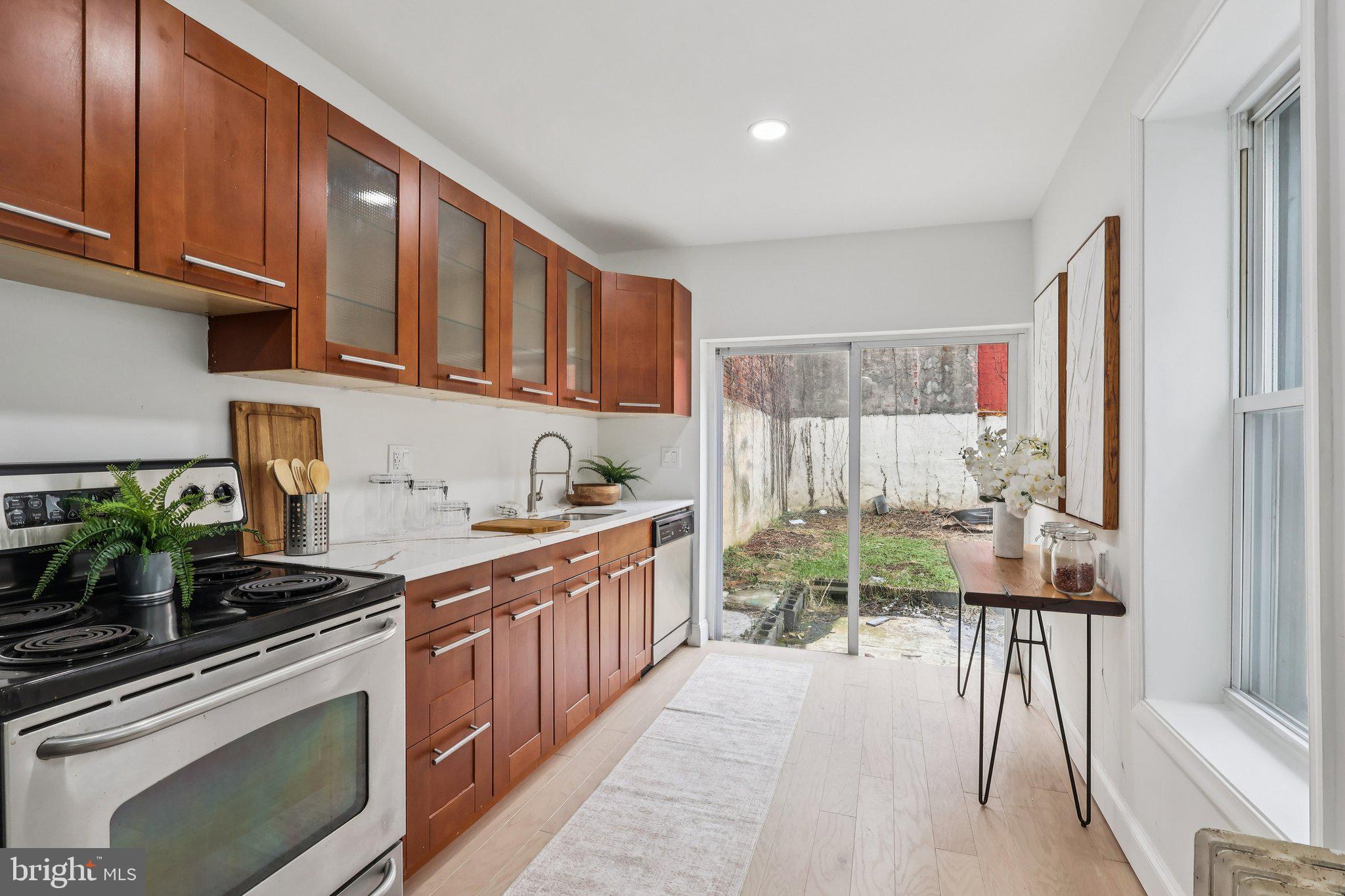 OLDE KENSINGTON - Residential