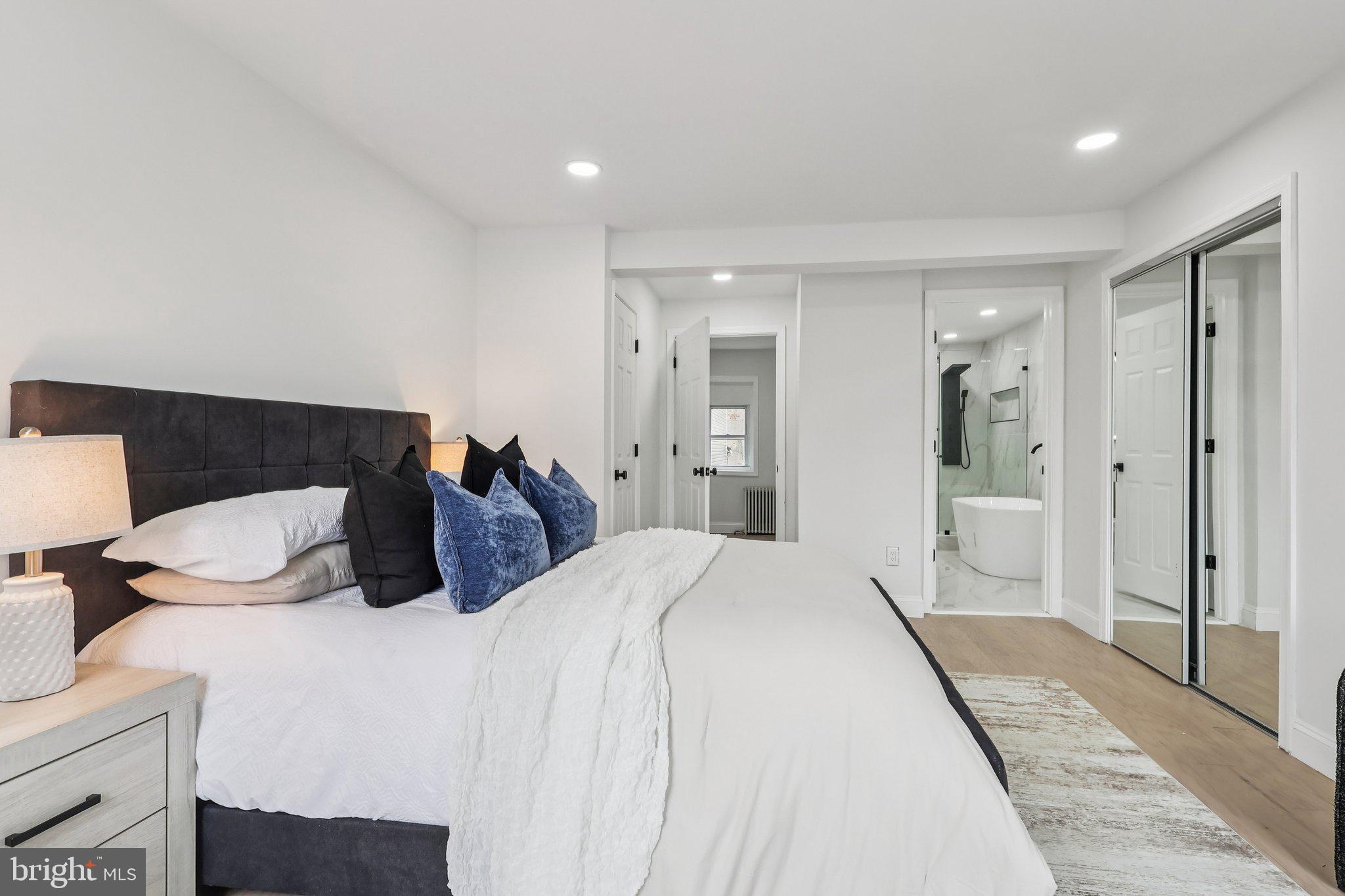 OLDE KENSINGTON - Residential