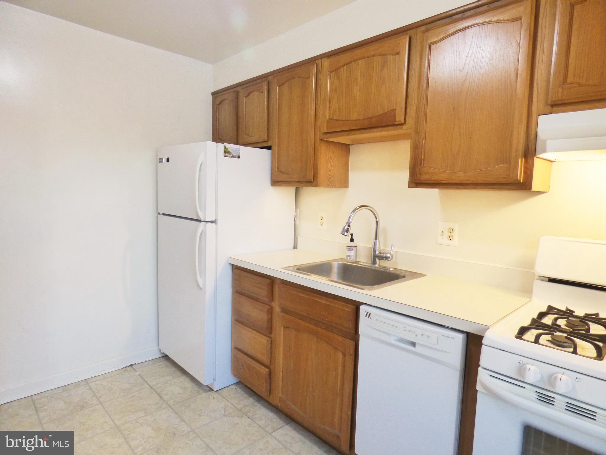 BELLE VIEW CONDOMINIUMS - Residential Lease