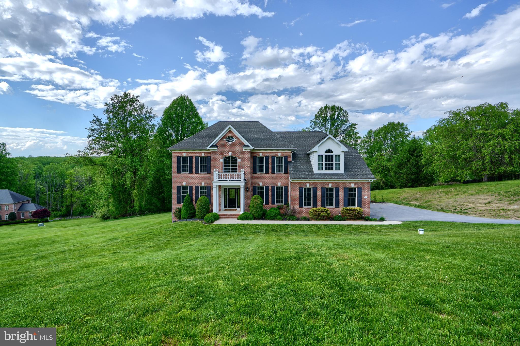 5 FOX FIELD COURT