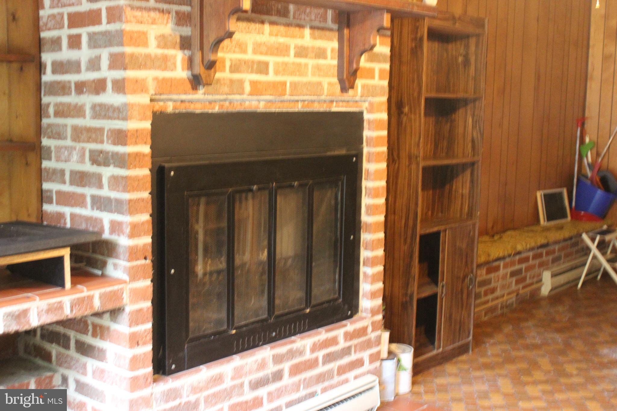 FRIENDLY PINES - Residential