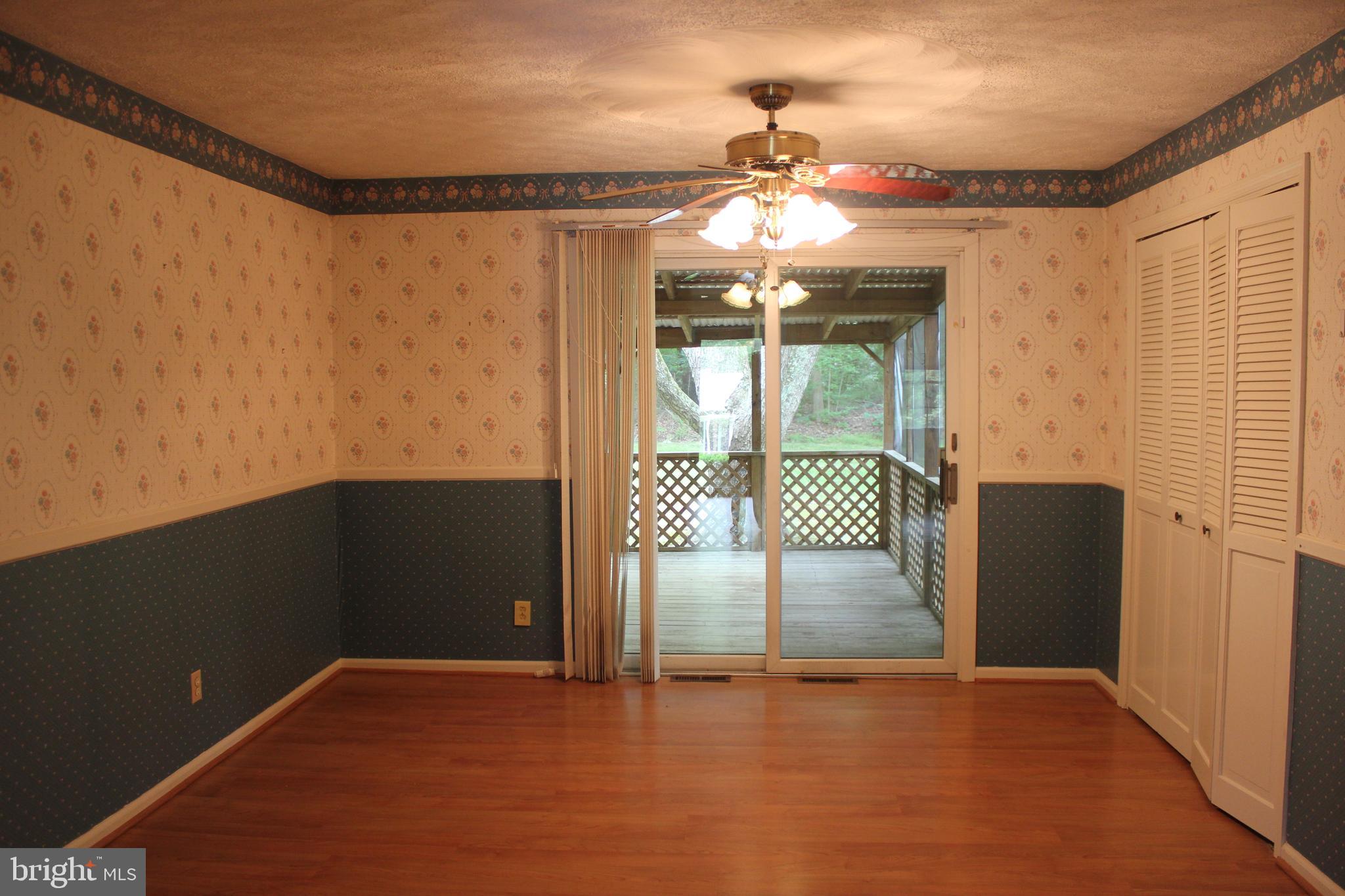 FRIENDLY PINES - Residential