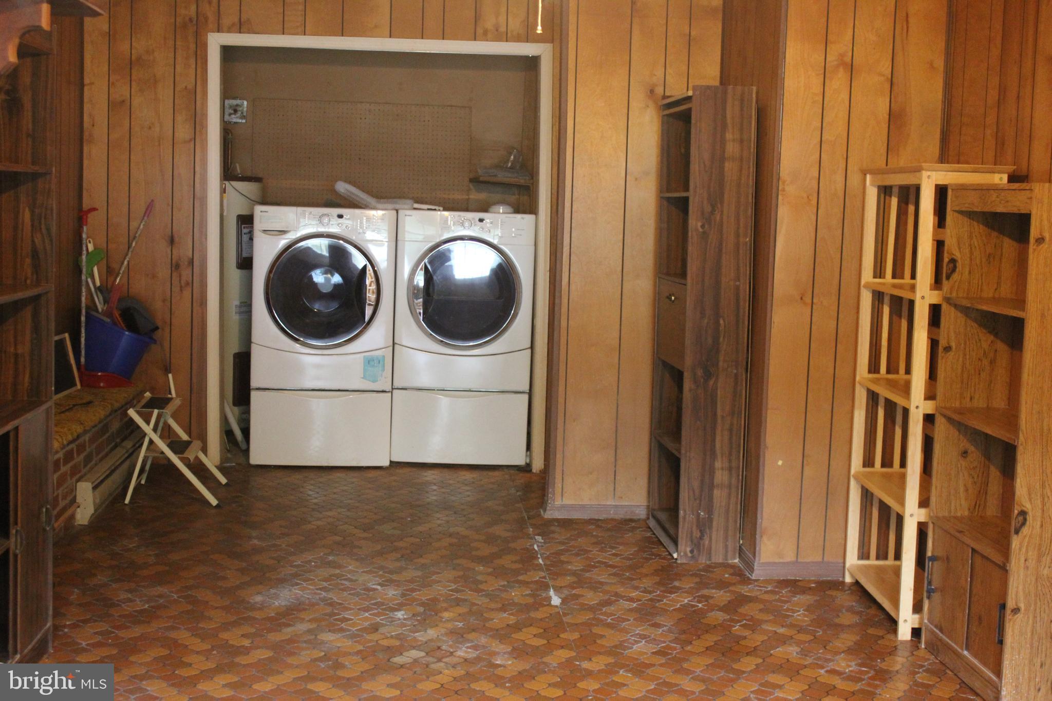 FRIENDLY PINES - Residential