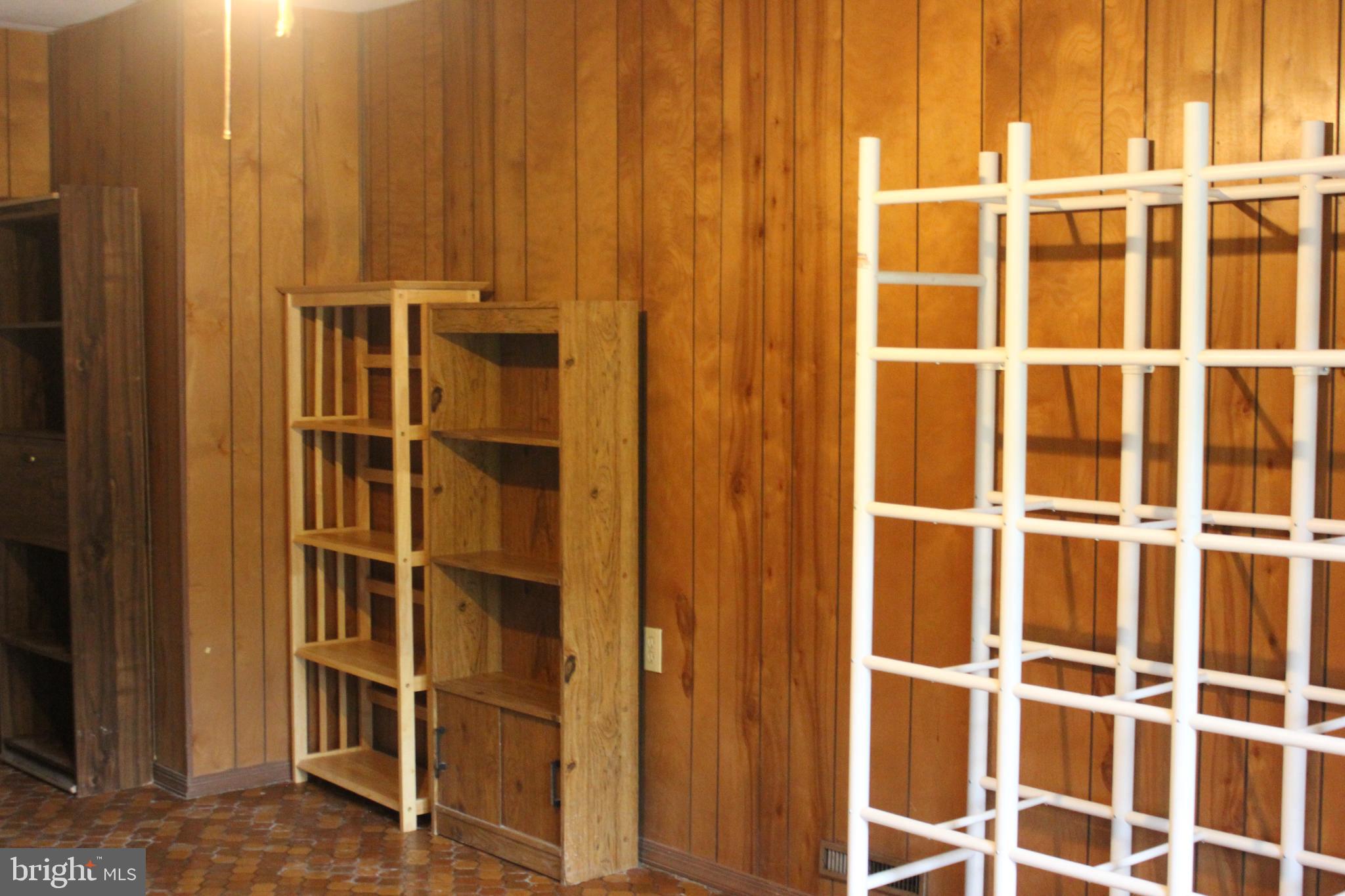 FRIENDLY PINES - Residential