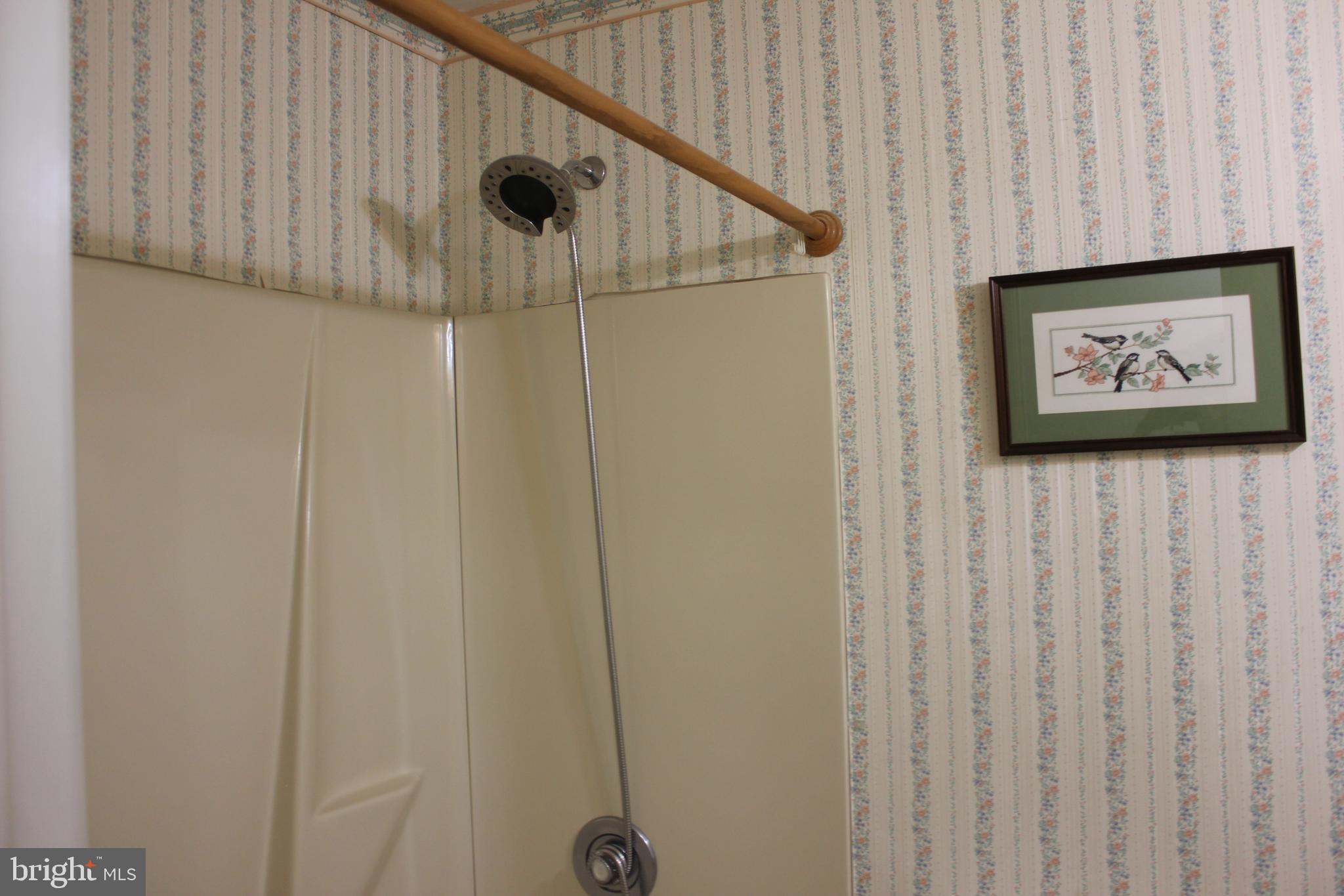 FRIENDLY PINES - Residential