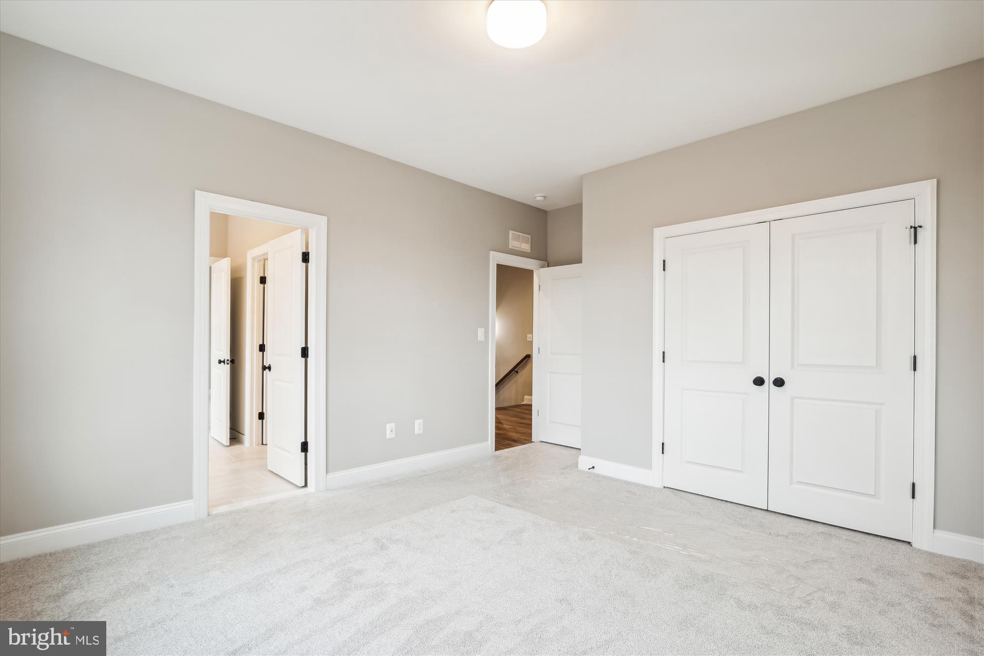 WARNER - Residential