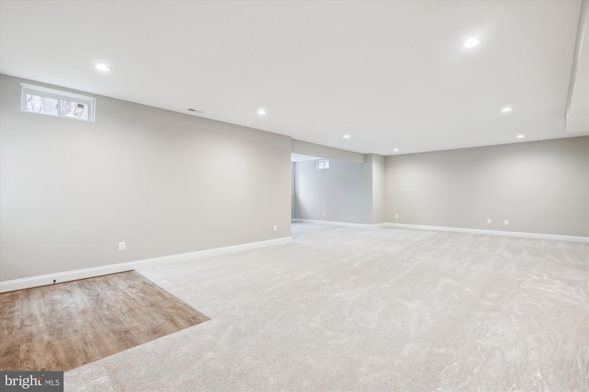 WARNER - Residential