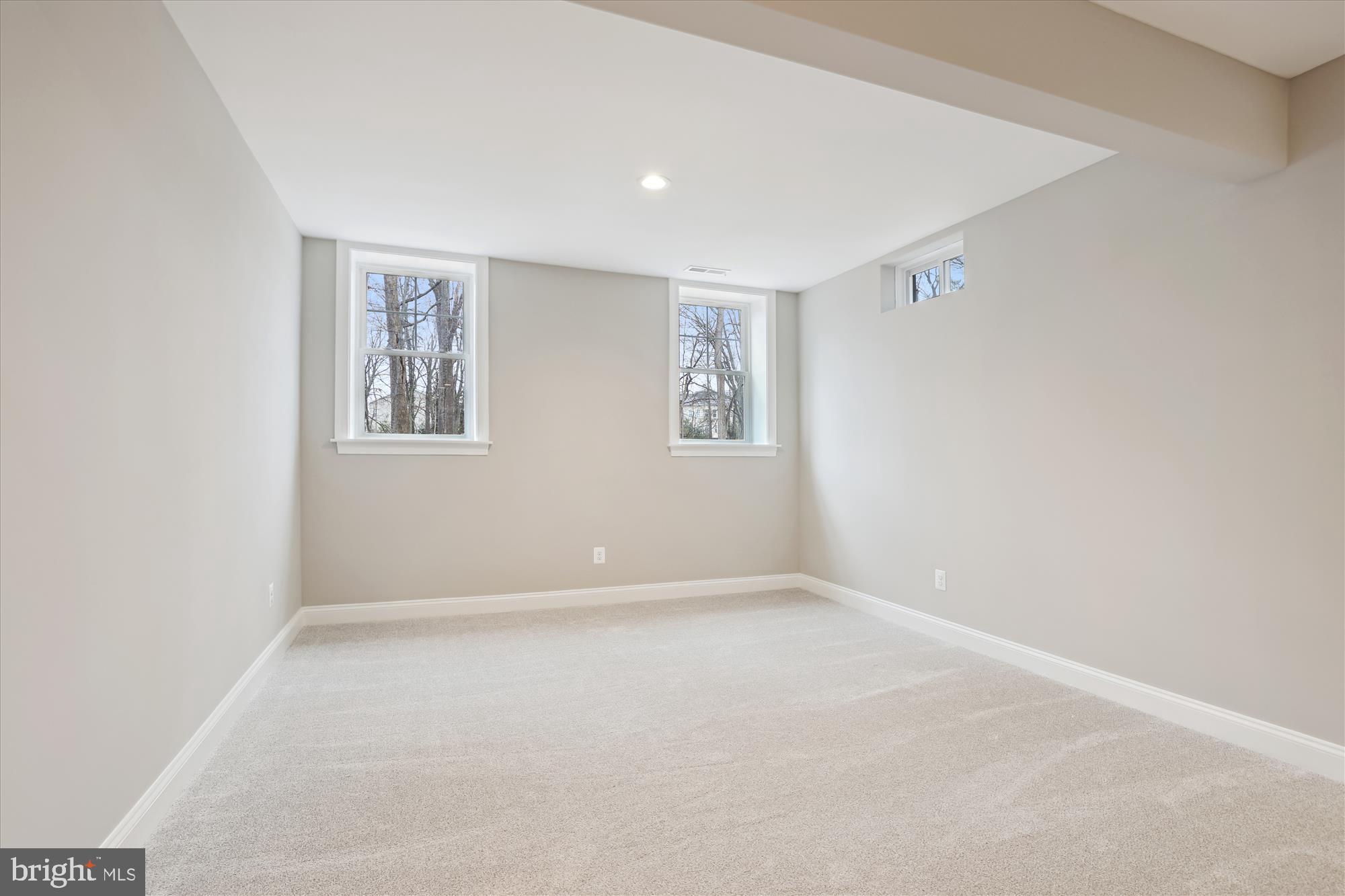 WARNER - Residential