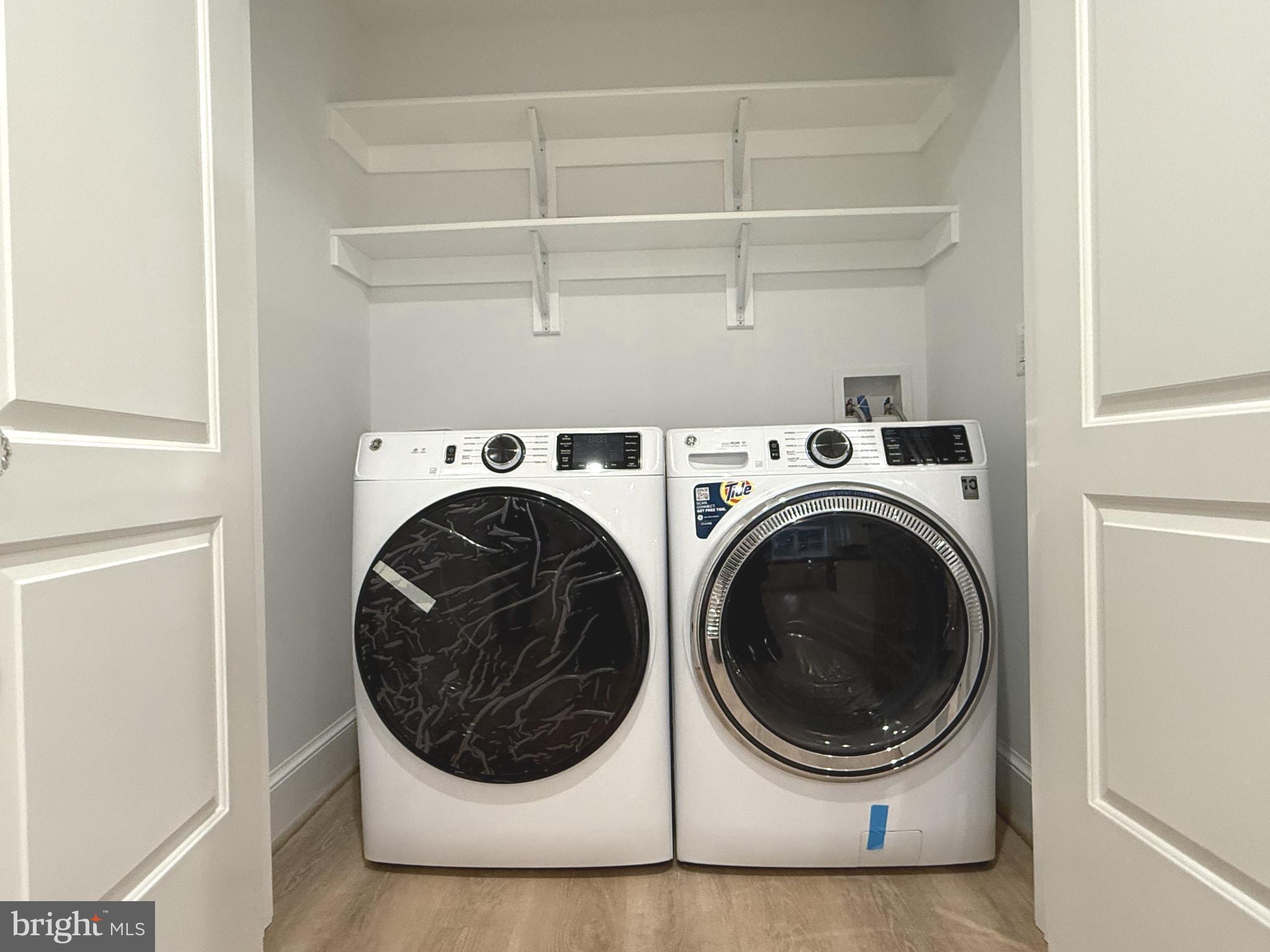 MEADOWBROOK VILLAGE - Residential Lease