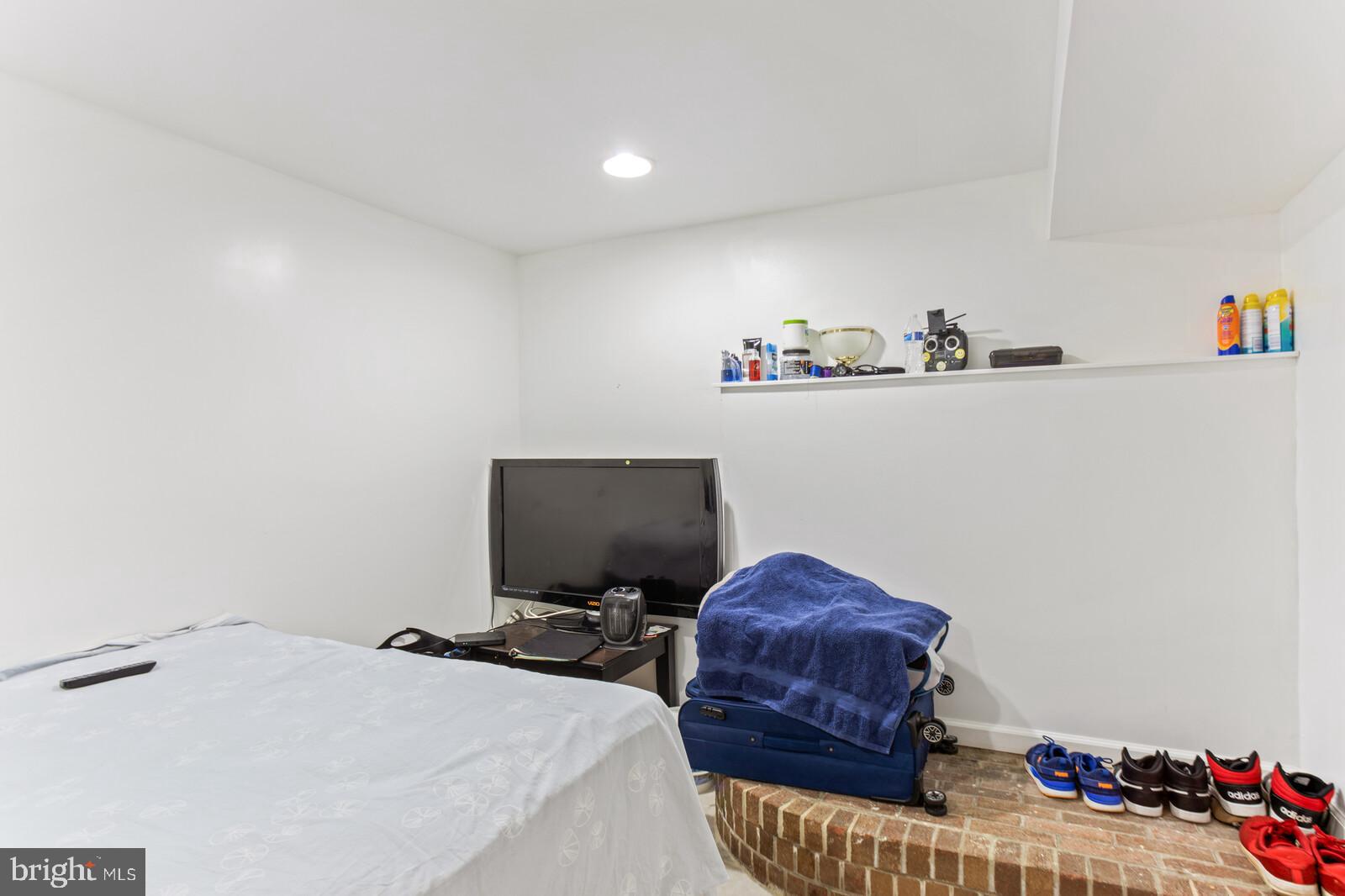 DALE CITY - Residential