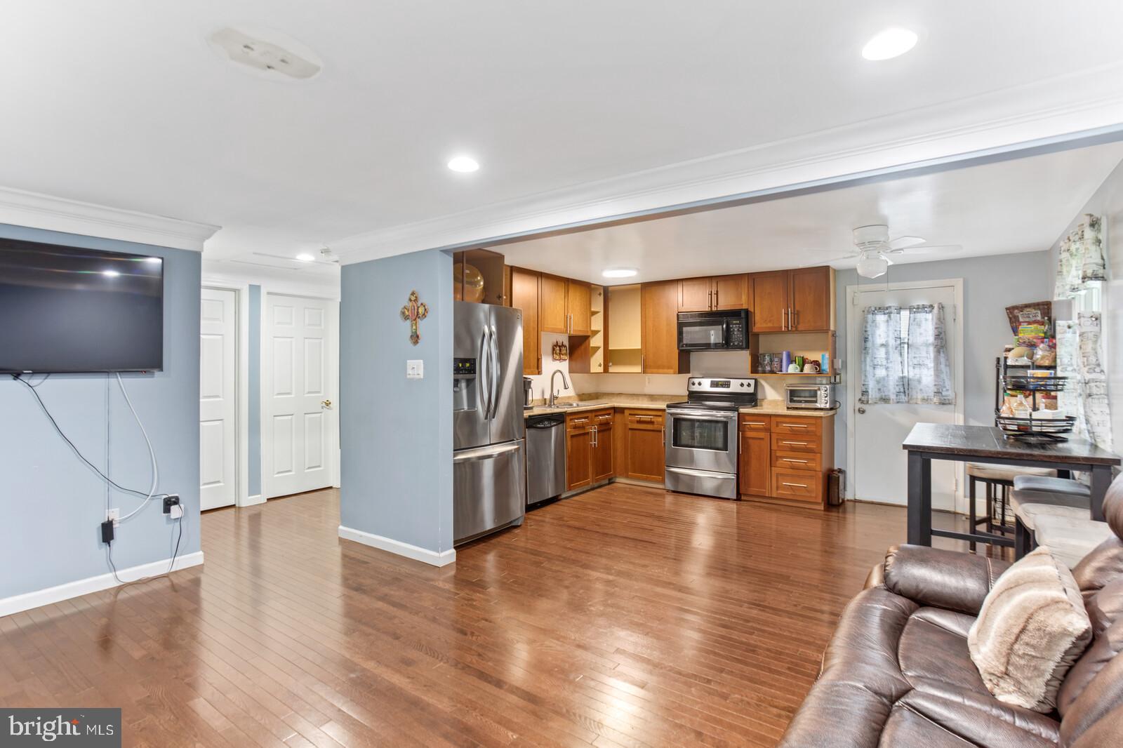 DALE CITY - Residential