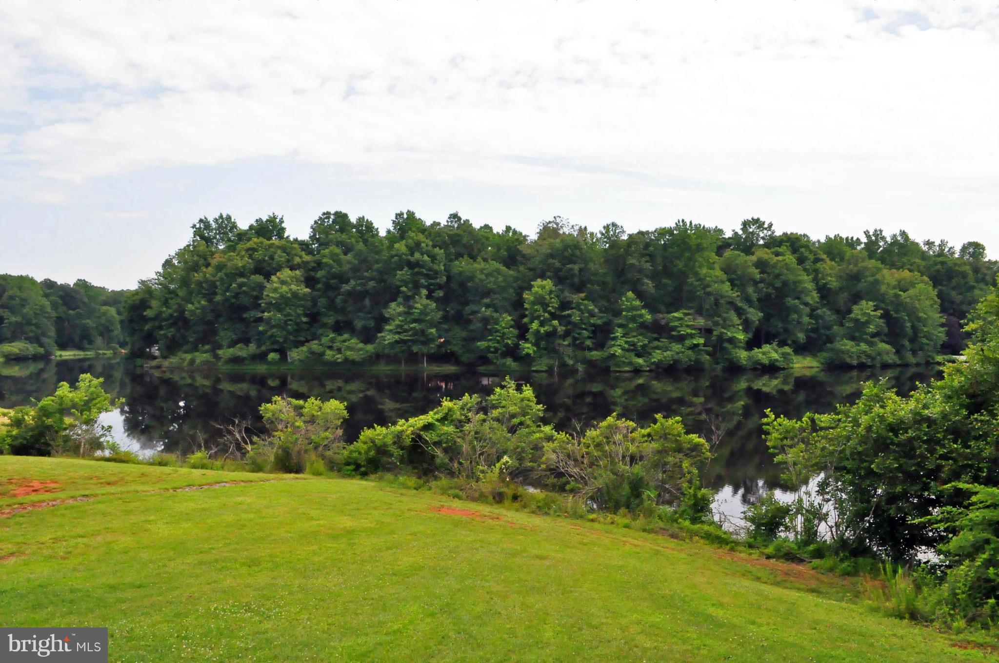 LAKE WILDERNESS - Residential