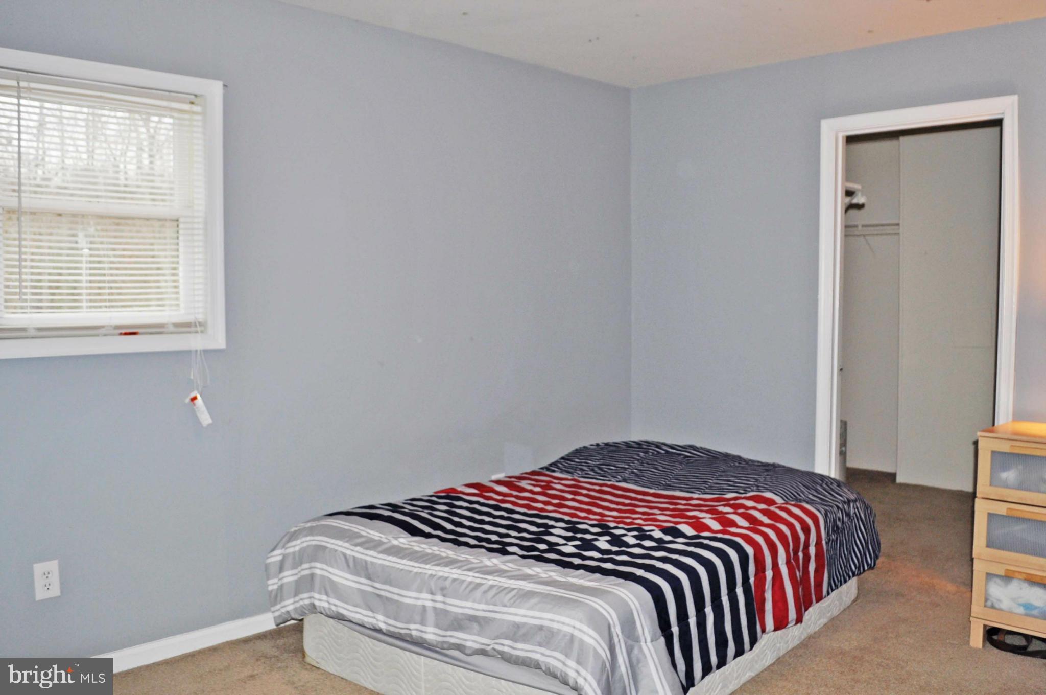 LAKE WILDERNESS - Residential