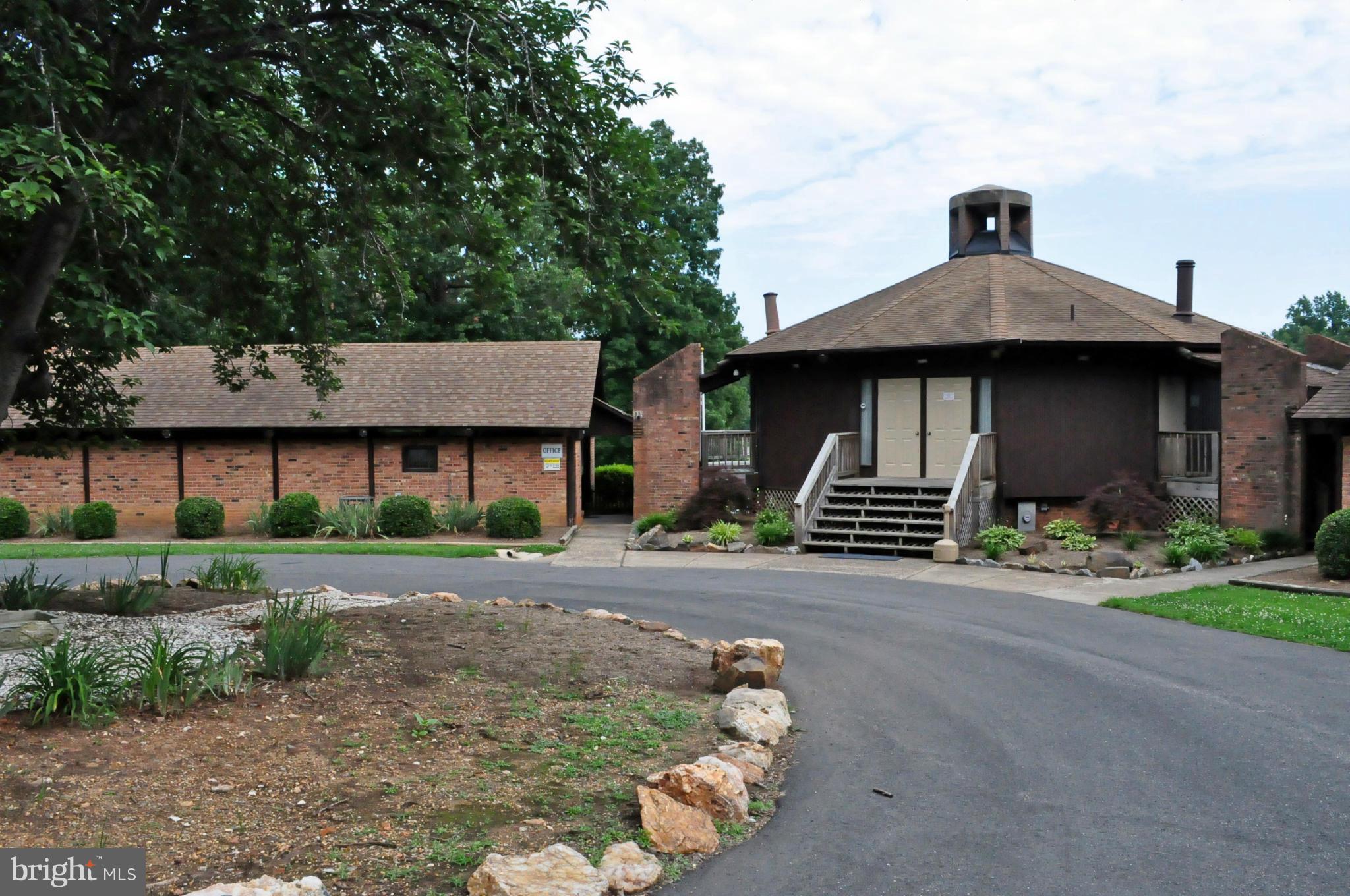 LAKE WILDERNESS - Residential