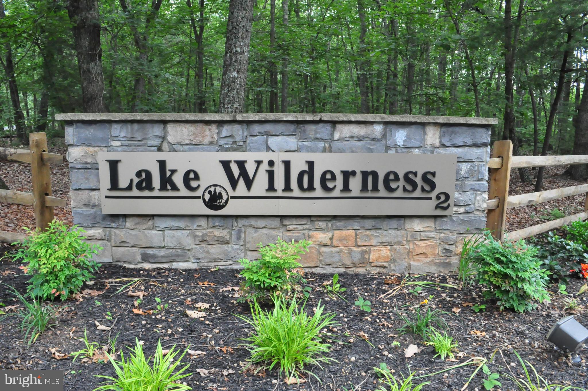 LAKE WILDERNESS - Residential