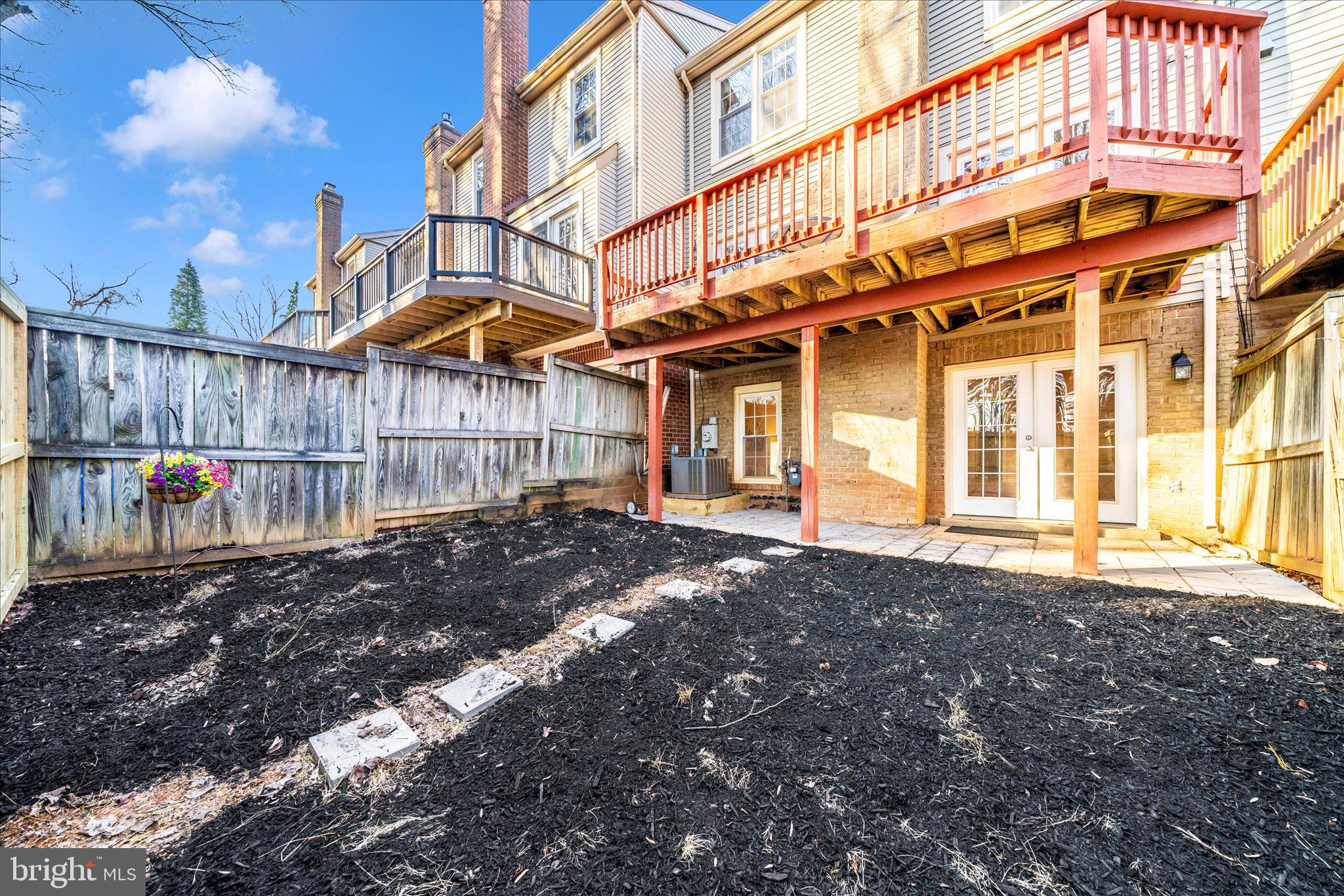 TIMBERLAWN - Residential