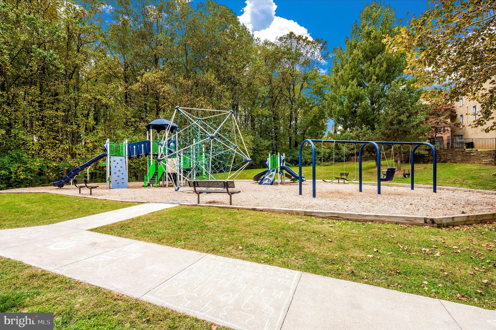 TIMBERLAWN - Residential