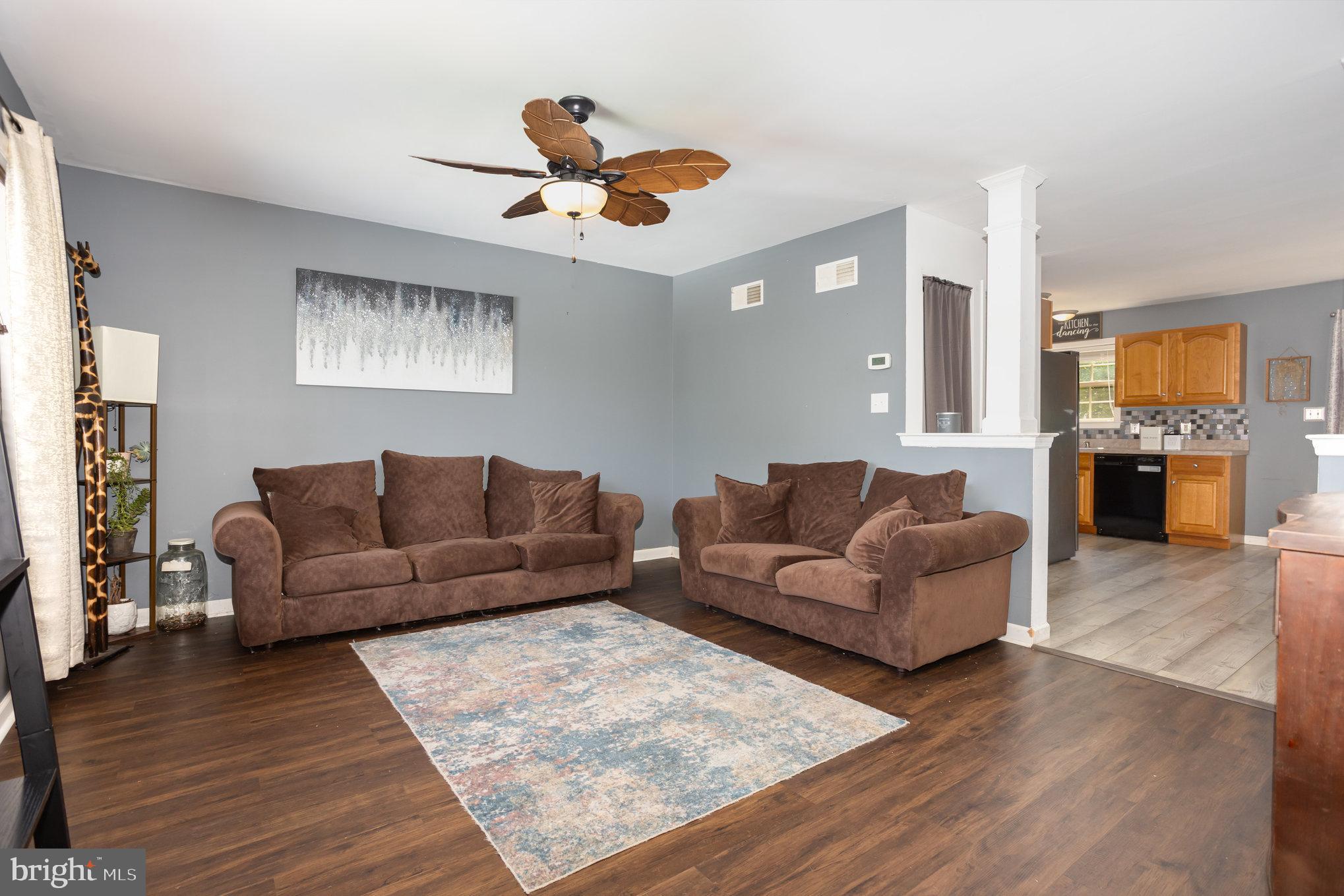4042 JULES LANE