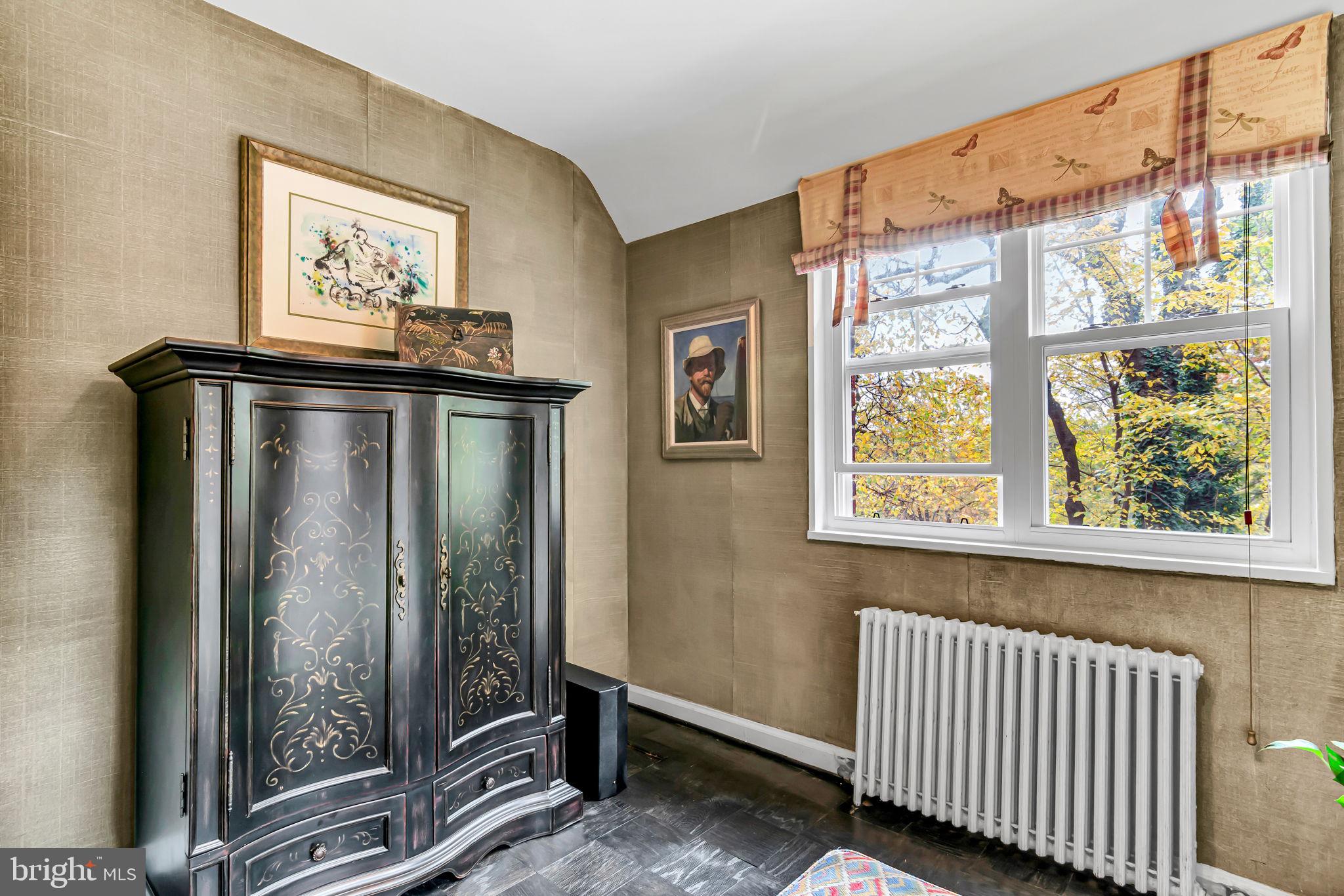 ROSSLYN HEIGHTS - Residential Lease