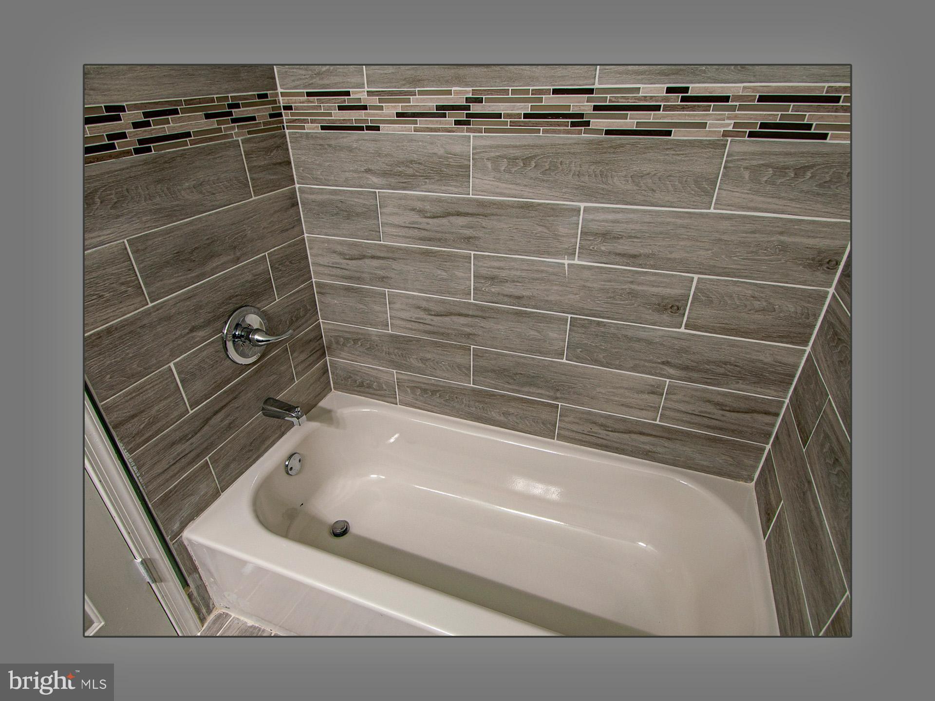 GREENBRIAR - Residential Lease