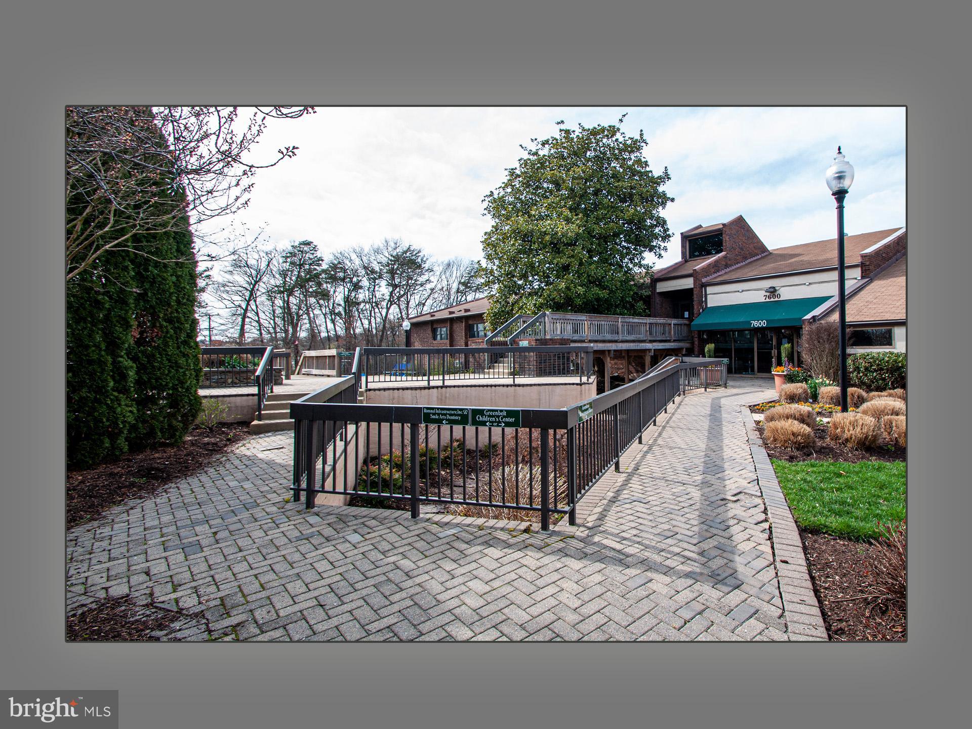 GREENBRIAR - Residential Lease