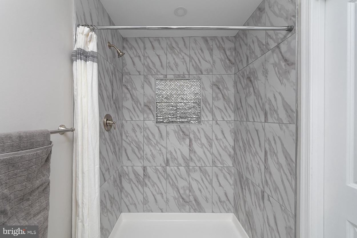 AUGUSTA ACRES - Residential