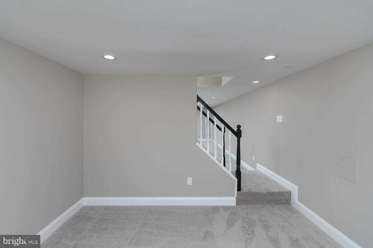 AUGUSTA ACRES - Residential