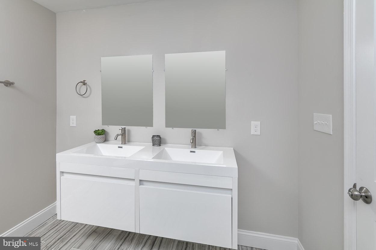 AUGUSTA ACRES - Residential